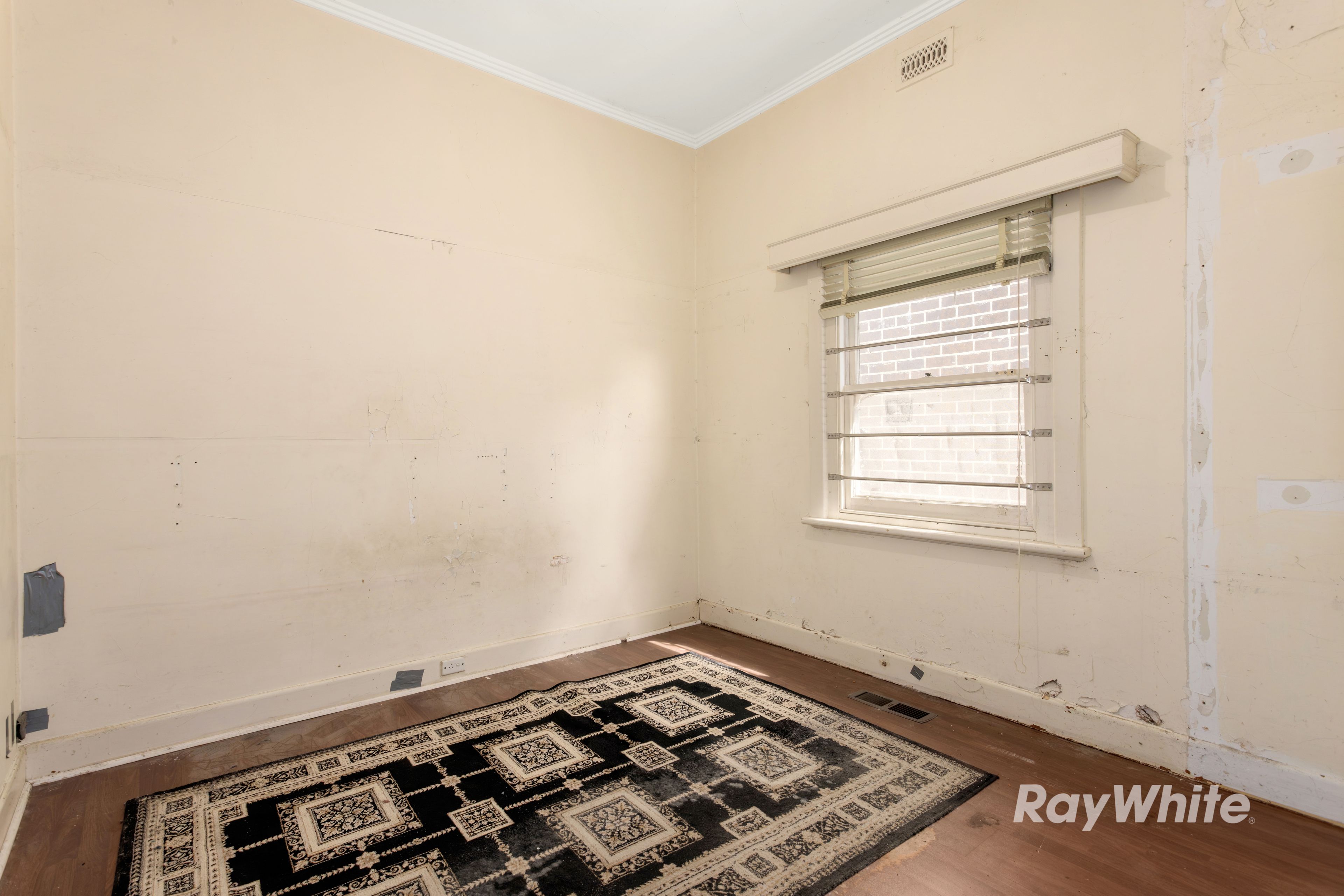 602 Centre Road — photo 8 of 11