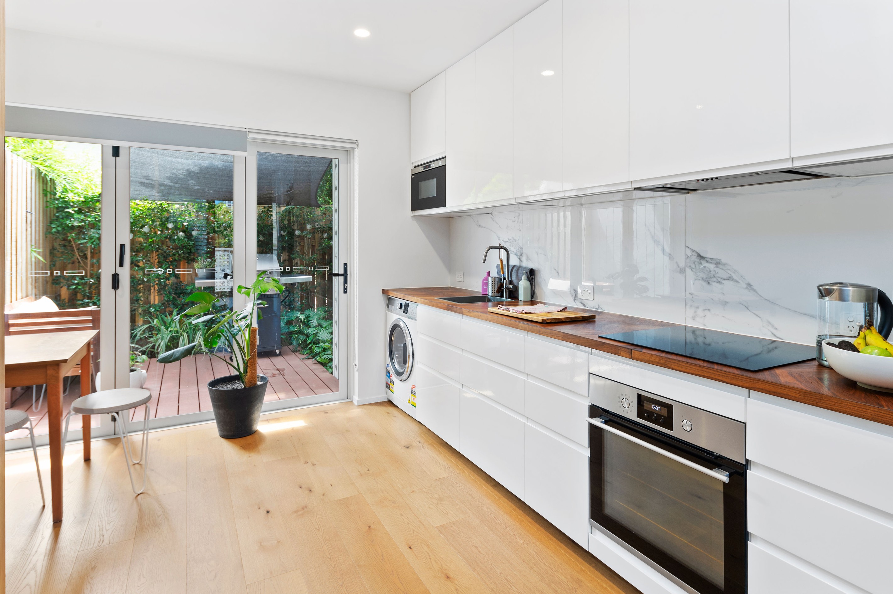 22A Lenneberg Street, Southport, QLD 4215