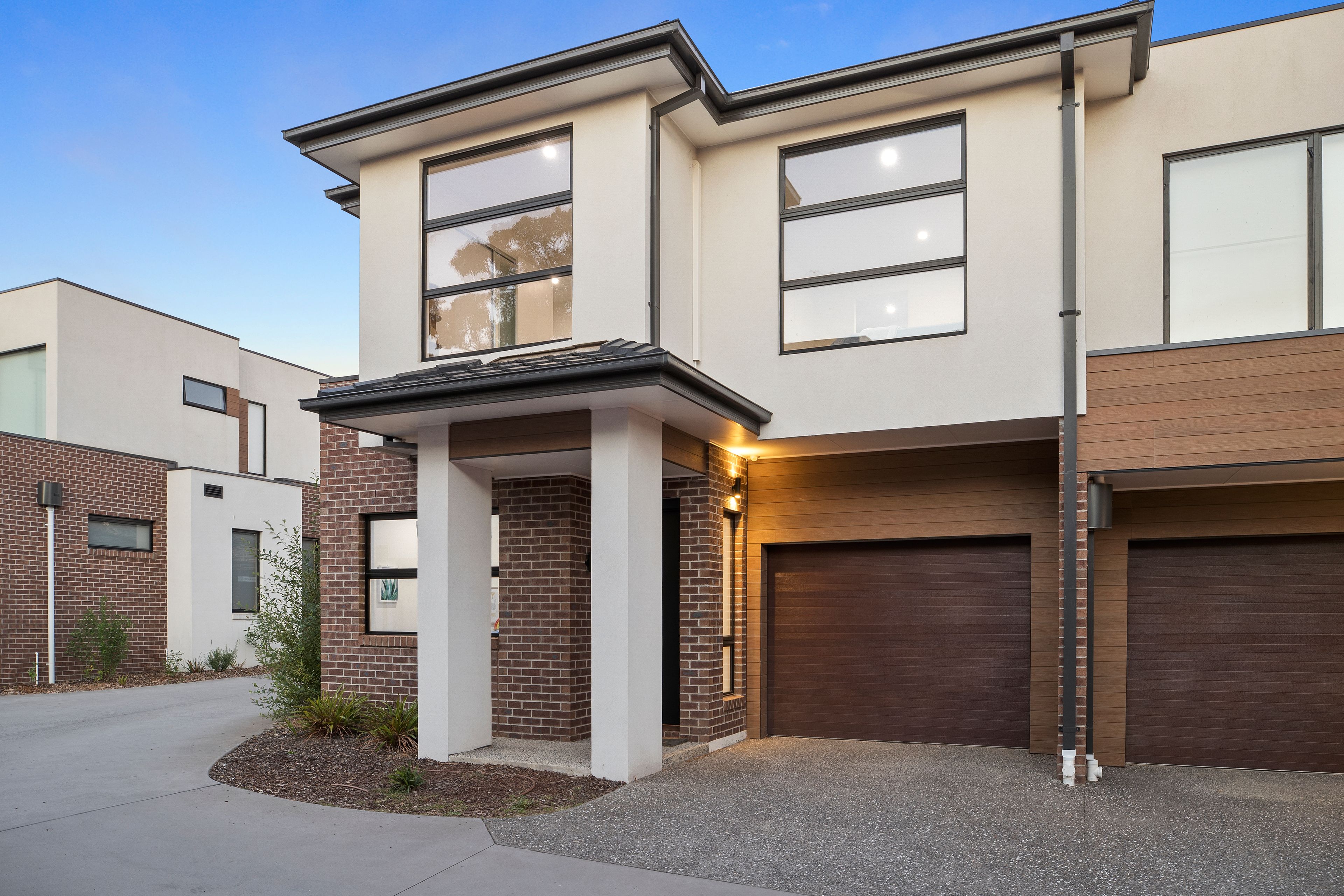 2/24 Carlisle Road, Ferntree Gully, VIC 3156