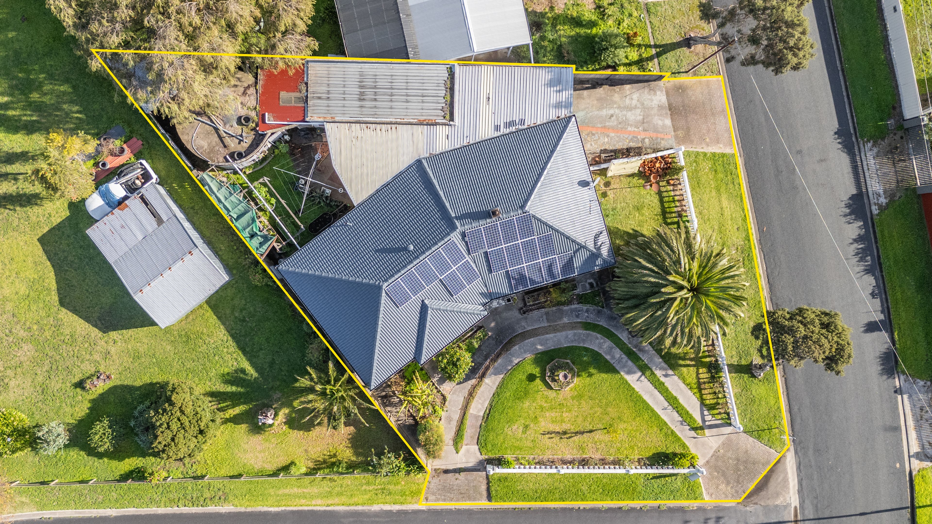 16 Cassells Street — photo 7 of 7