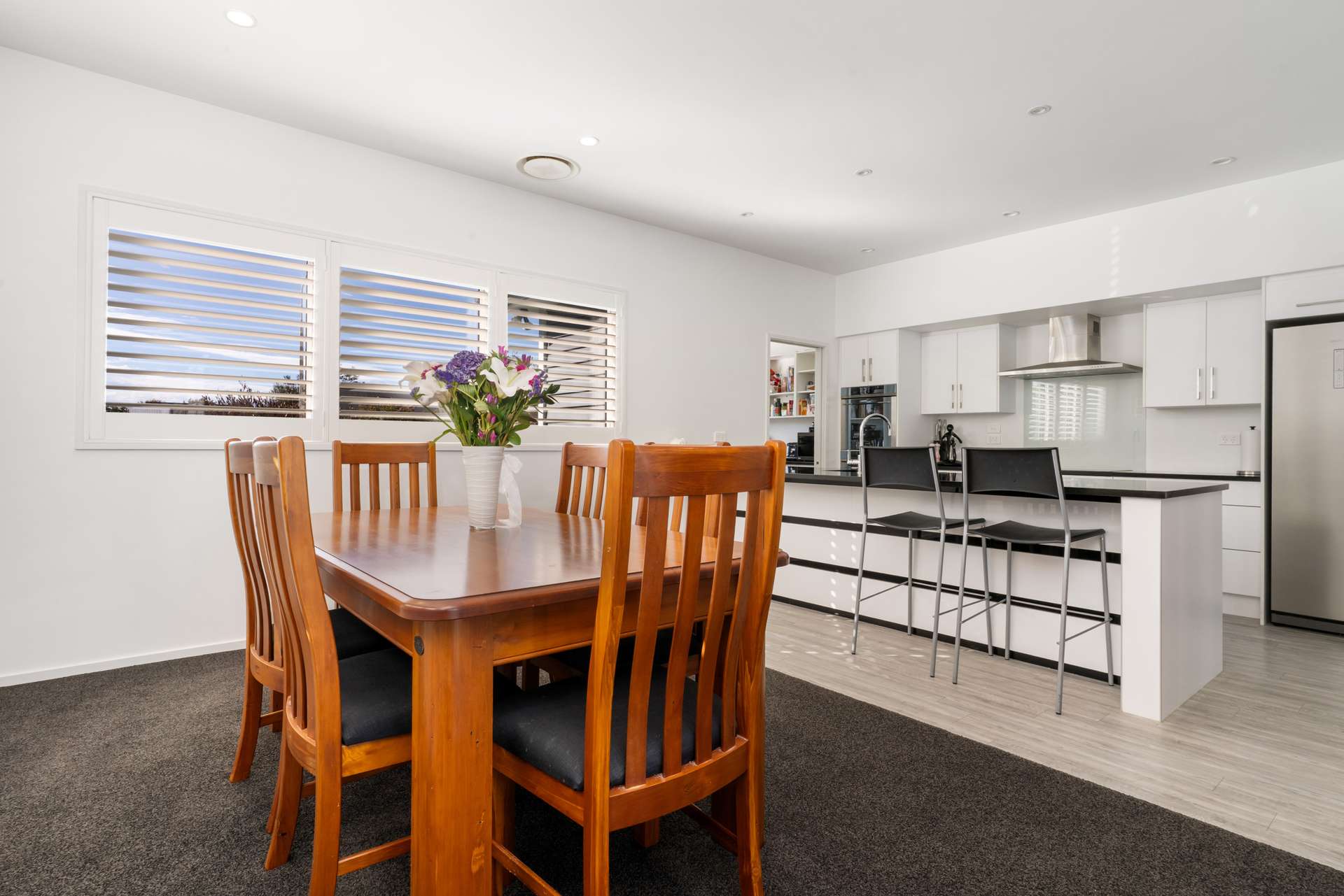 217 Cavendish Road photo 6