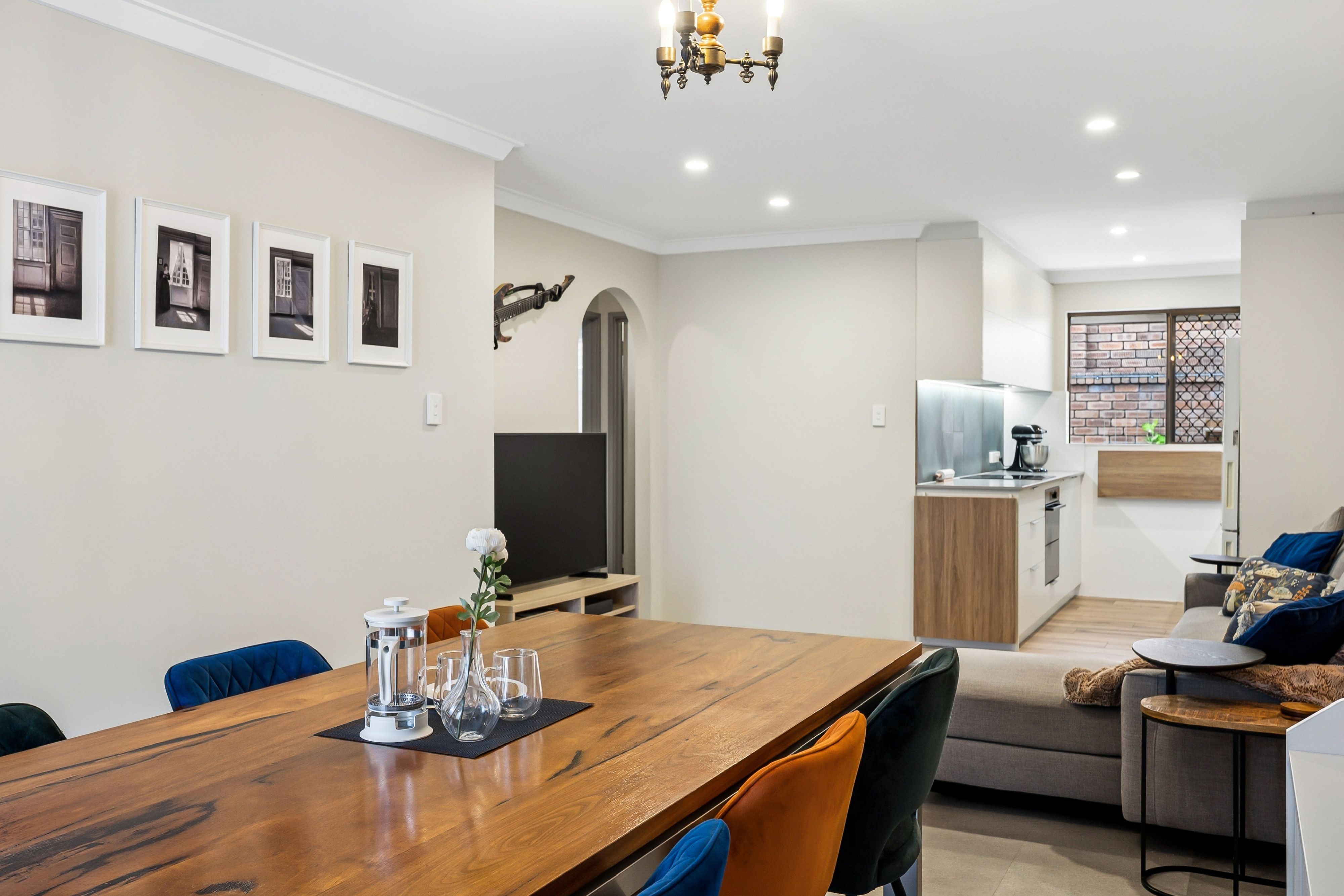 8/11 Kinsella Street — photo 13 of 17