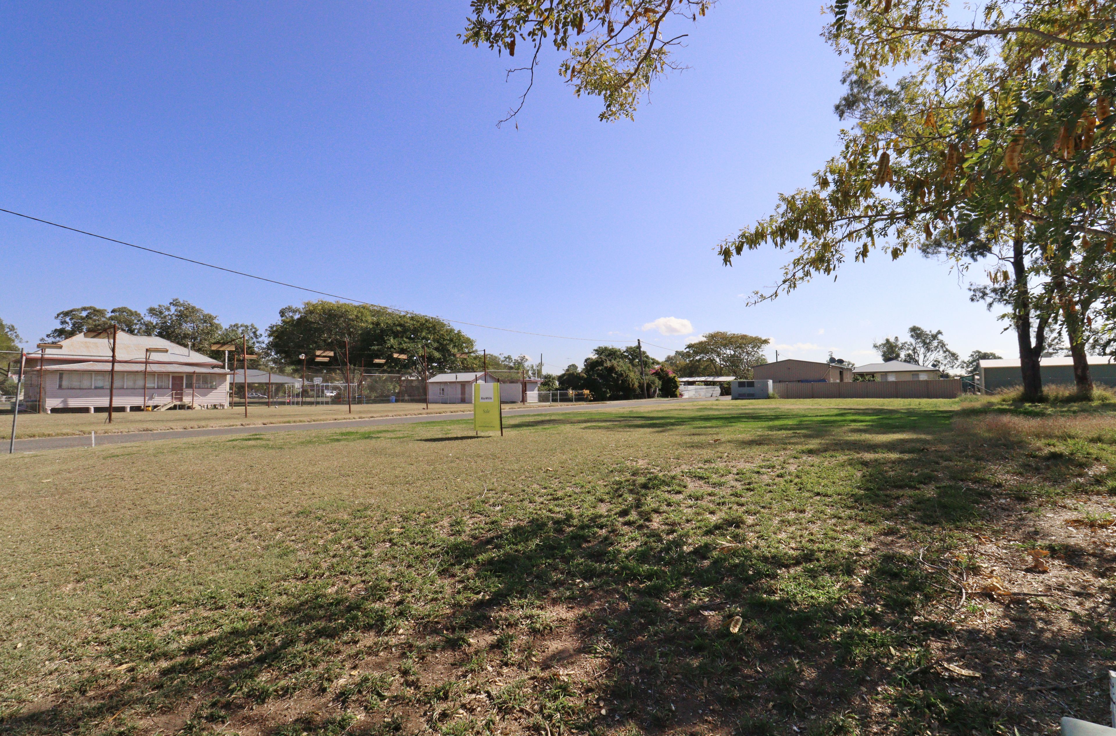 18 Eighth Avenue, Theodore, QLD 4719