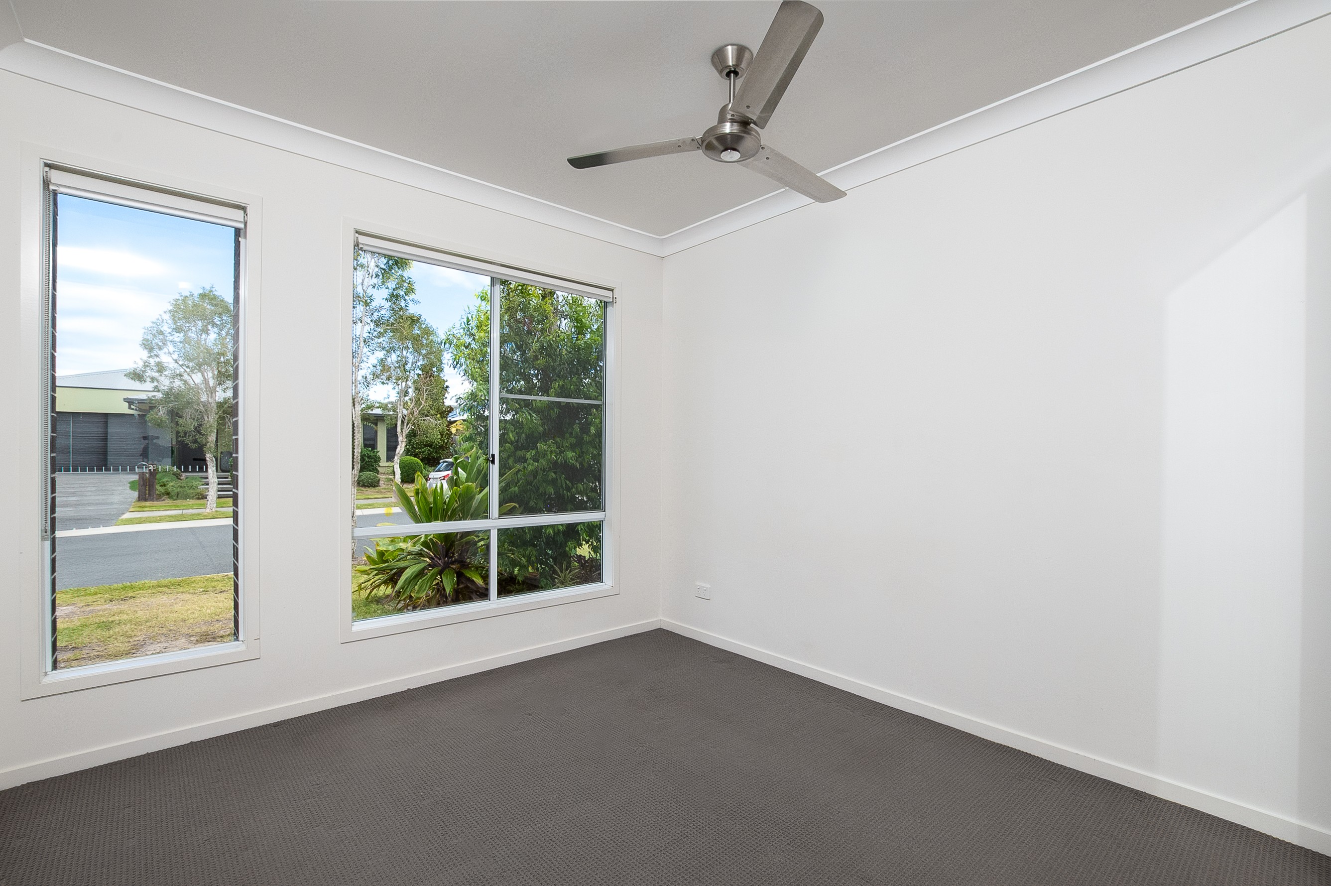 20 Barratta Street, SPRING MOUNTAIN, QLD 4300