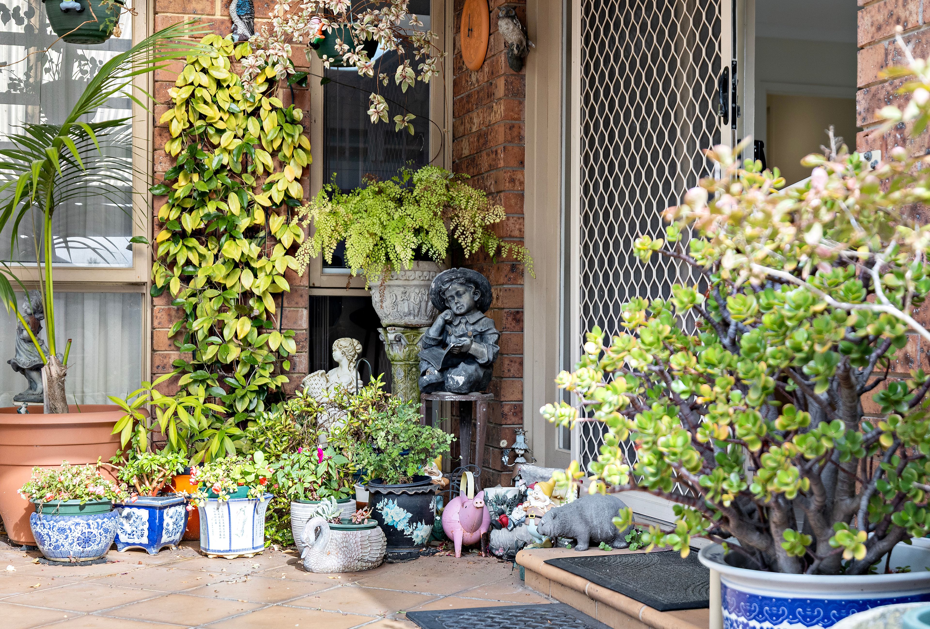 27 Hawksburn Crescent, Wantirna South, VIC 3152