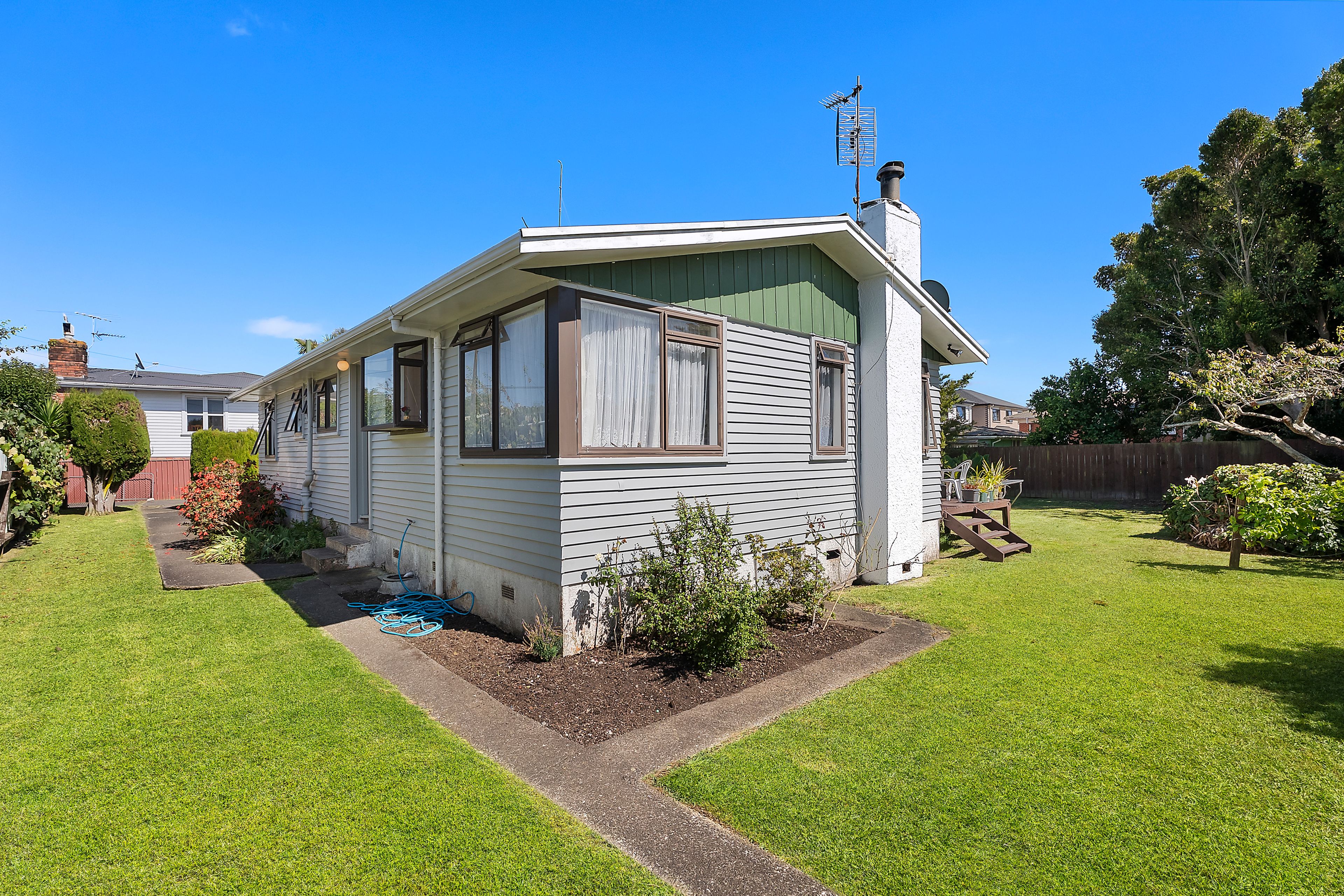 16 Grebe Street, Manurewa, Manukau City