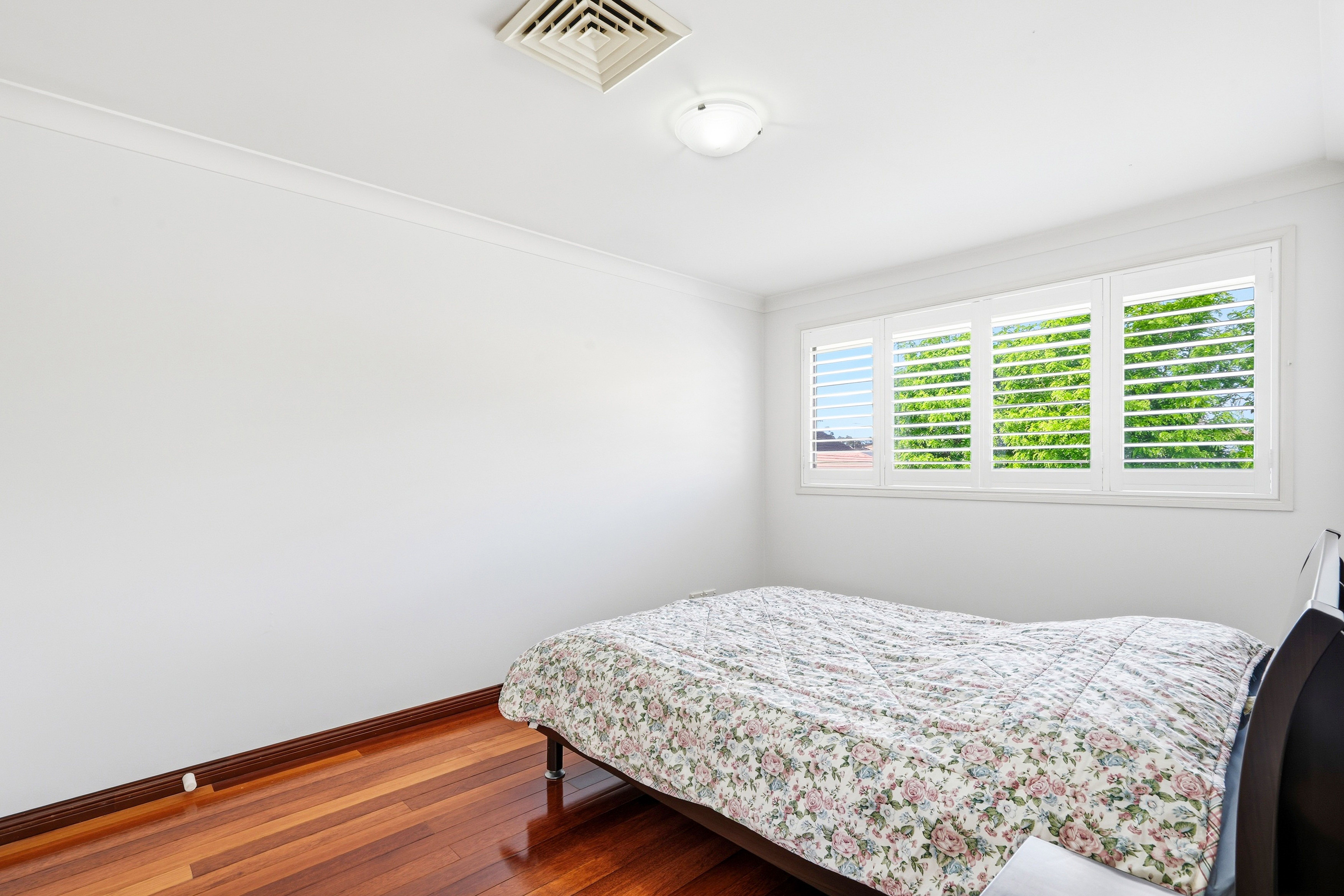 32 Paperbark Crescent — photo 11 of 17