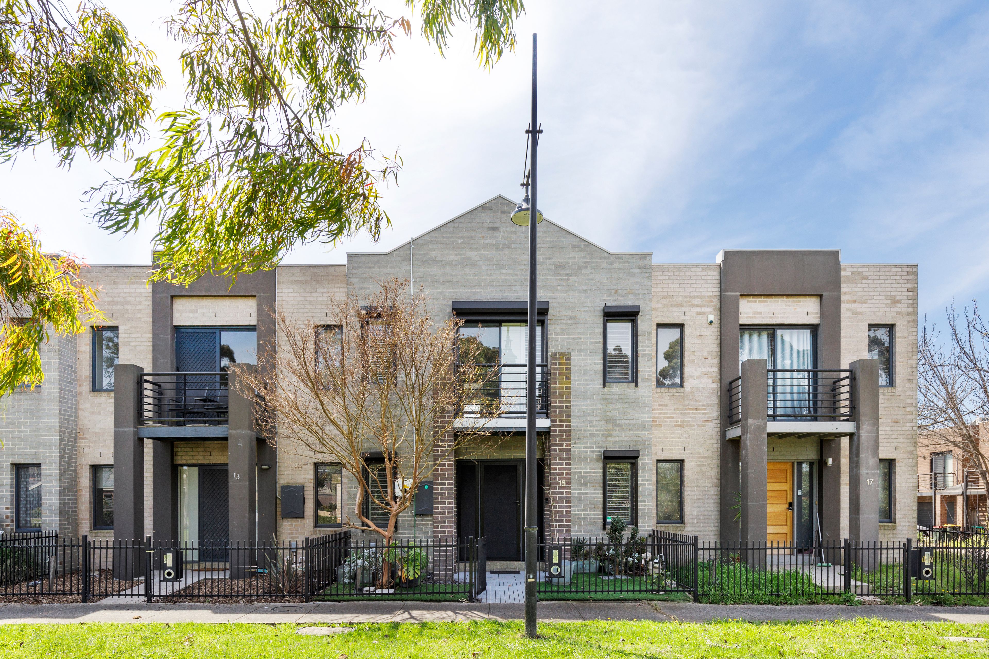 15 Gellibrand Walk — photo from Ray White South Morang