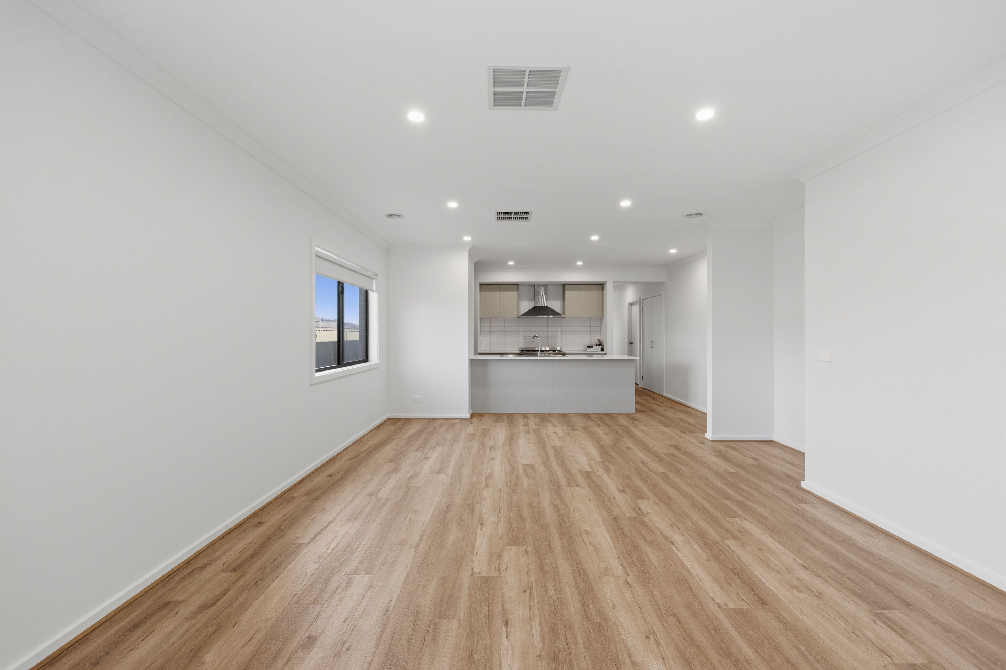 34 Hutchinson Drive, Lucas, VIC 3350