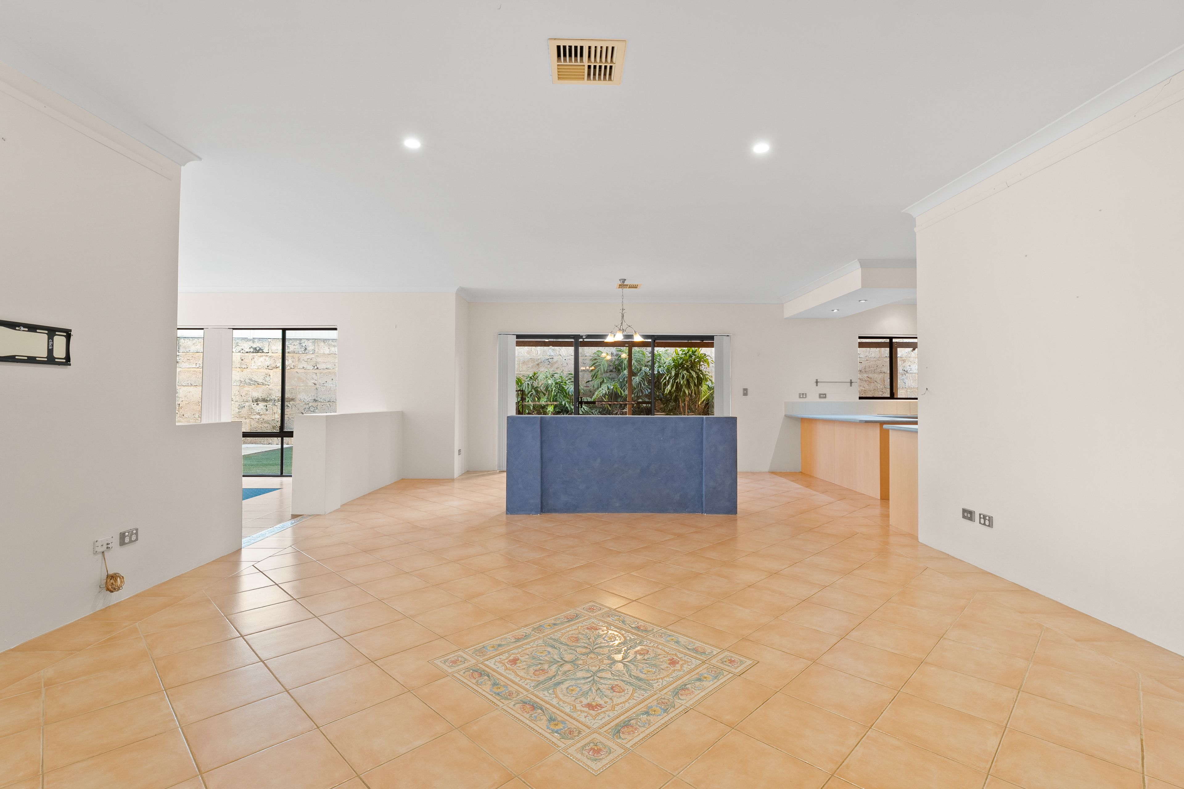 1 Rixom Vista — photo 9 of 30