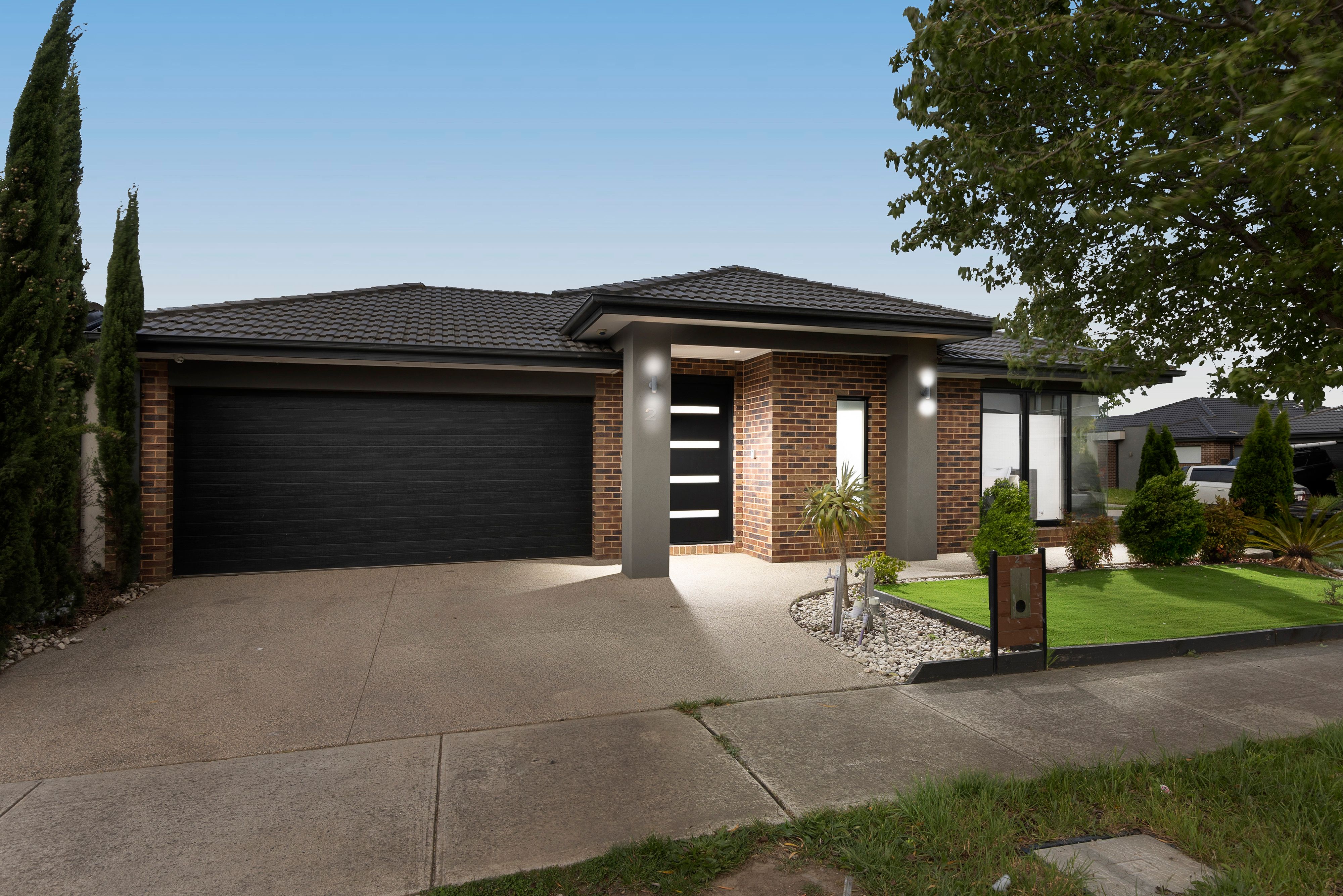 2 Rowena Way , Mickleham VIC 3064