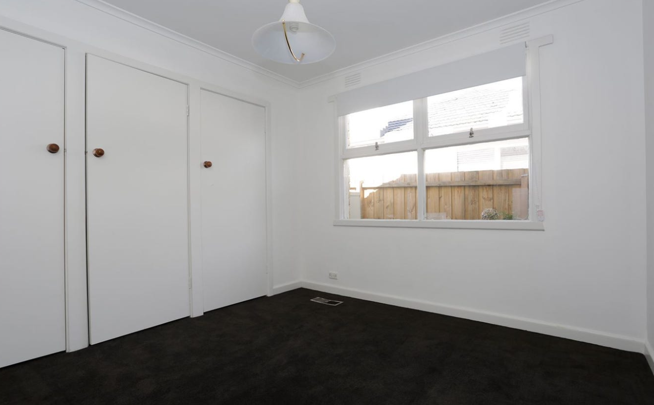 10 Hutchinson Street — photo 6 of 9