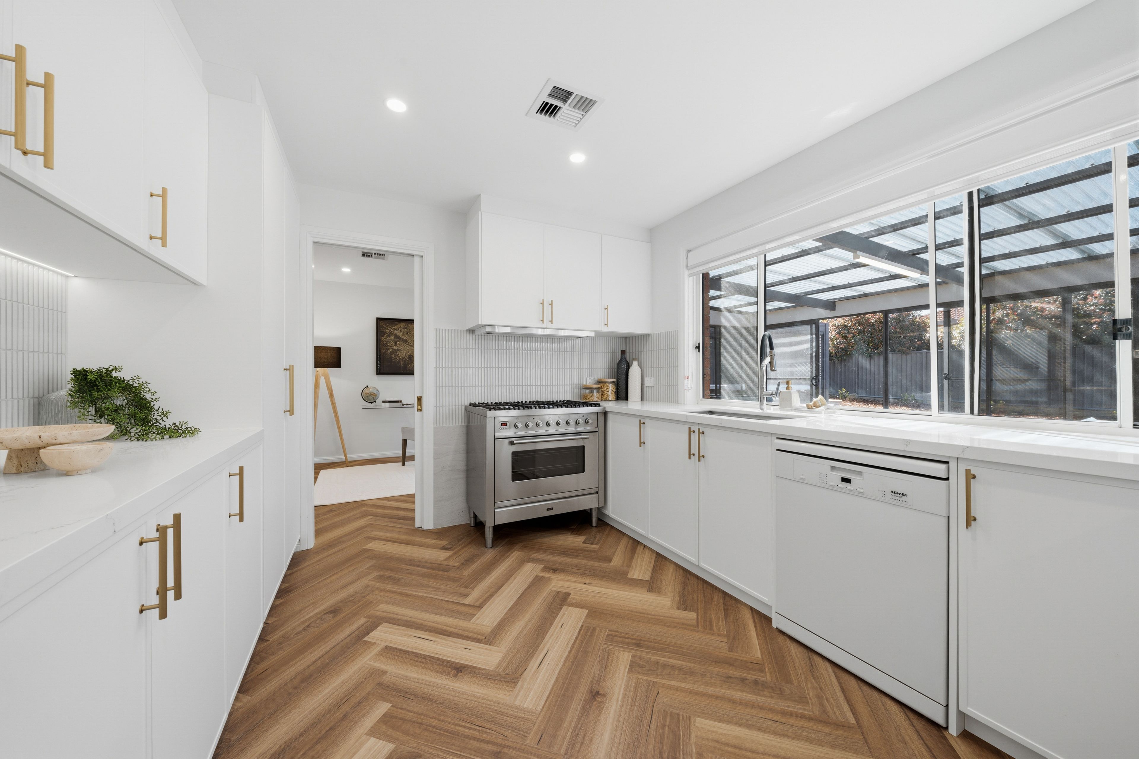88 Mcclelland Avenue — photo 6 of 30