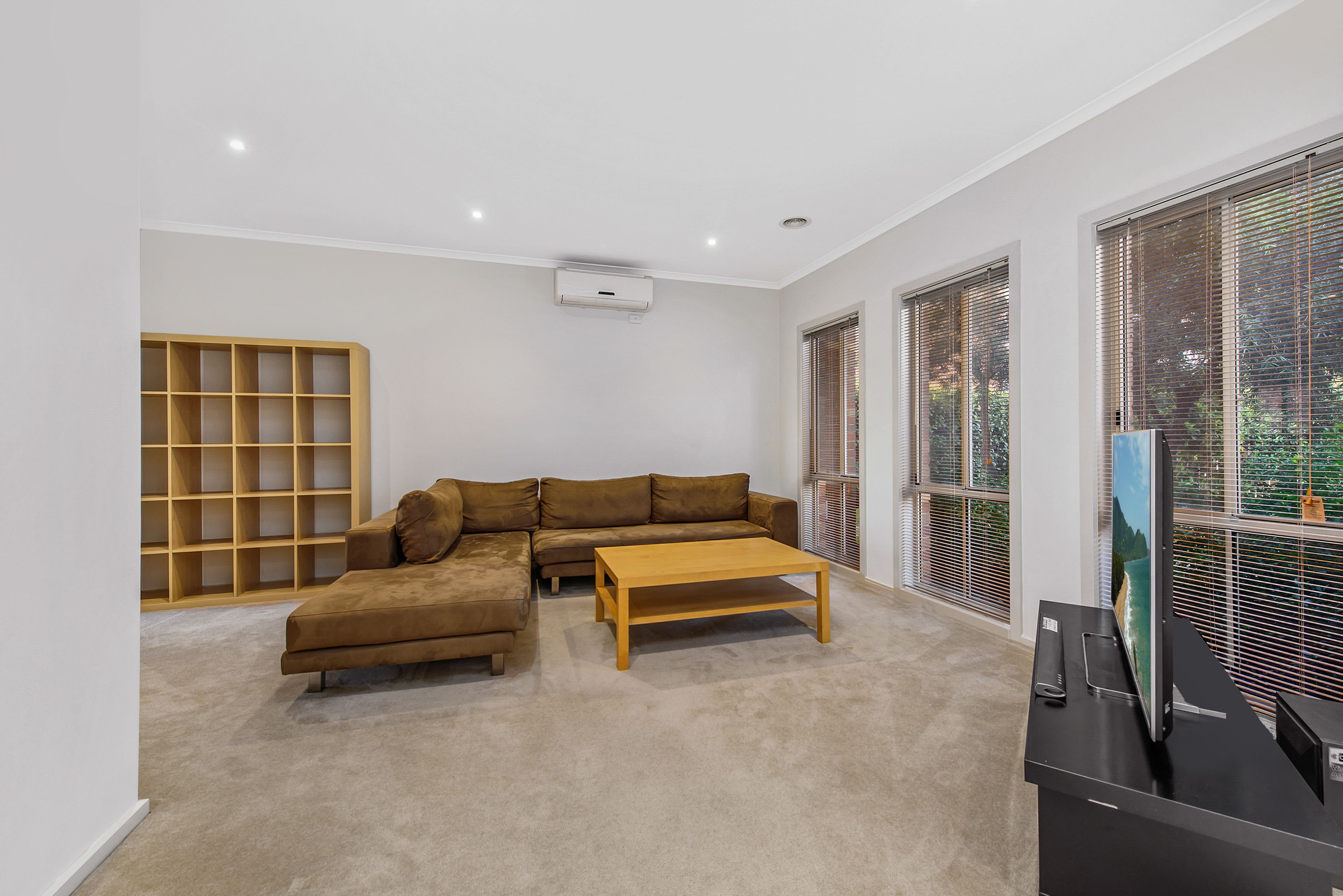 23 Amberlea Circuit, Taylors Hill, VIC 3037