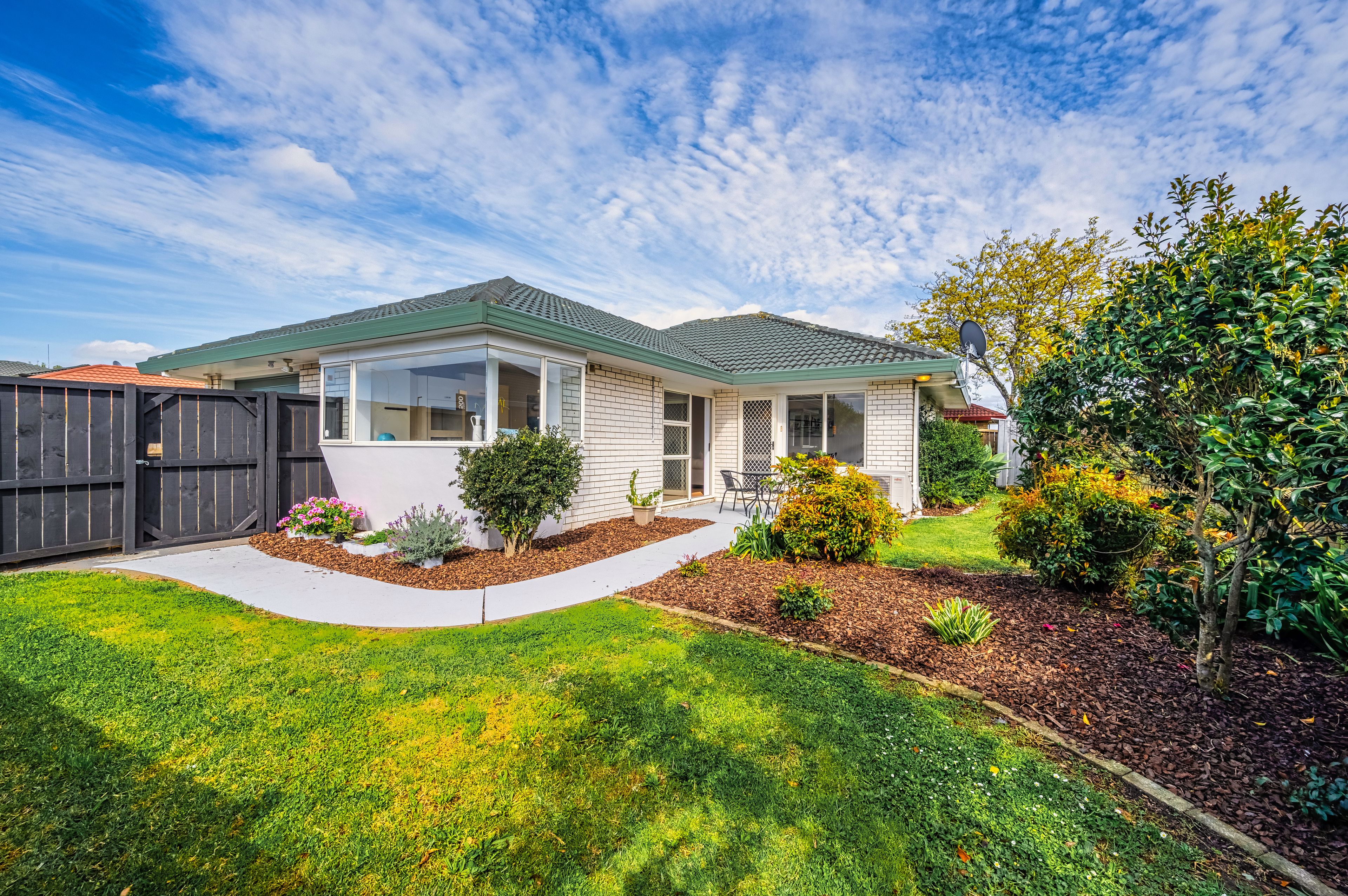 1/327 Botany Road, Golflands, Manukau City
