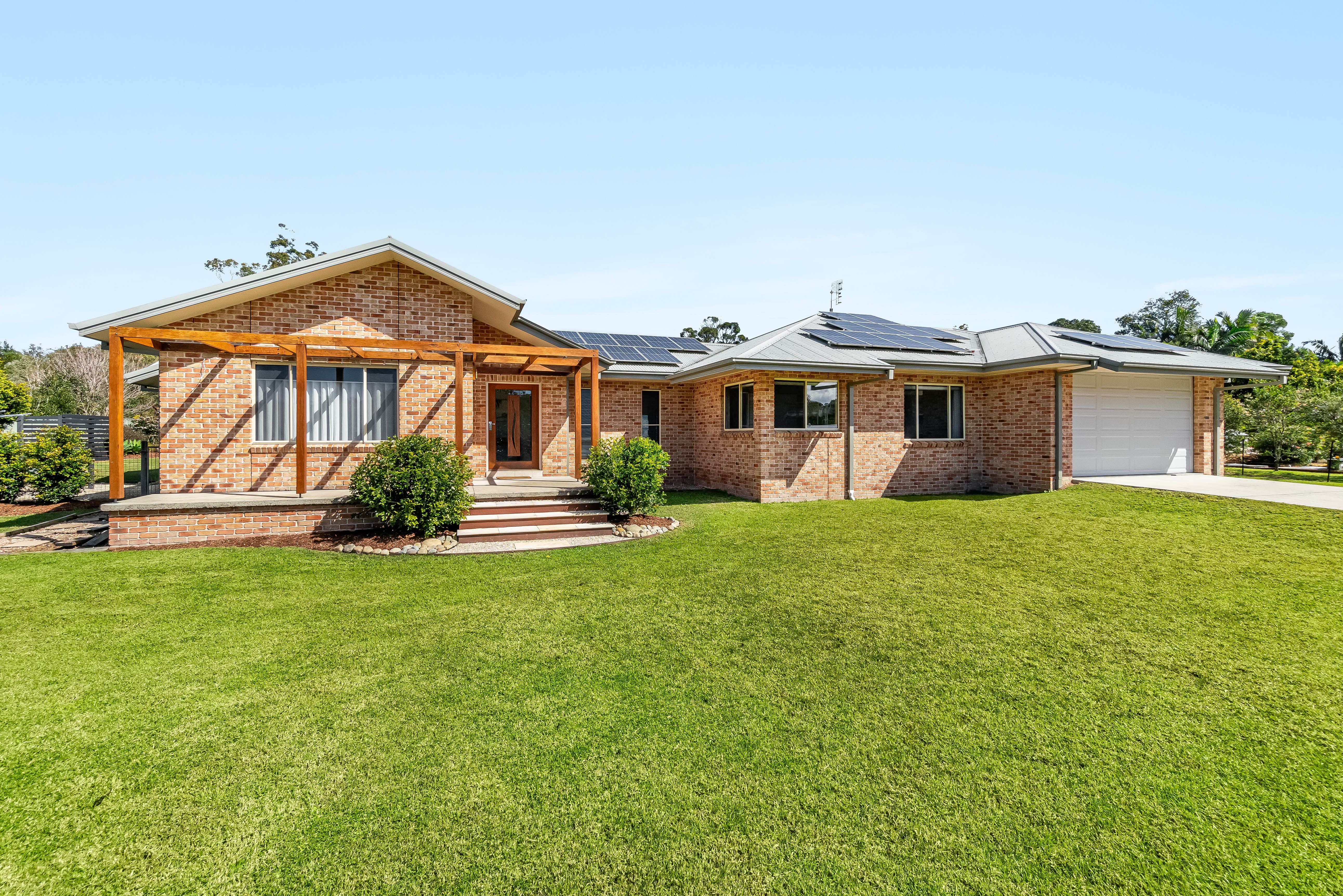11 Parklands Drive — photo 3 of 22