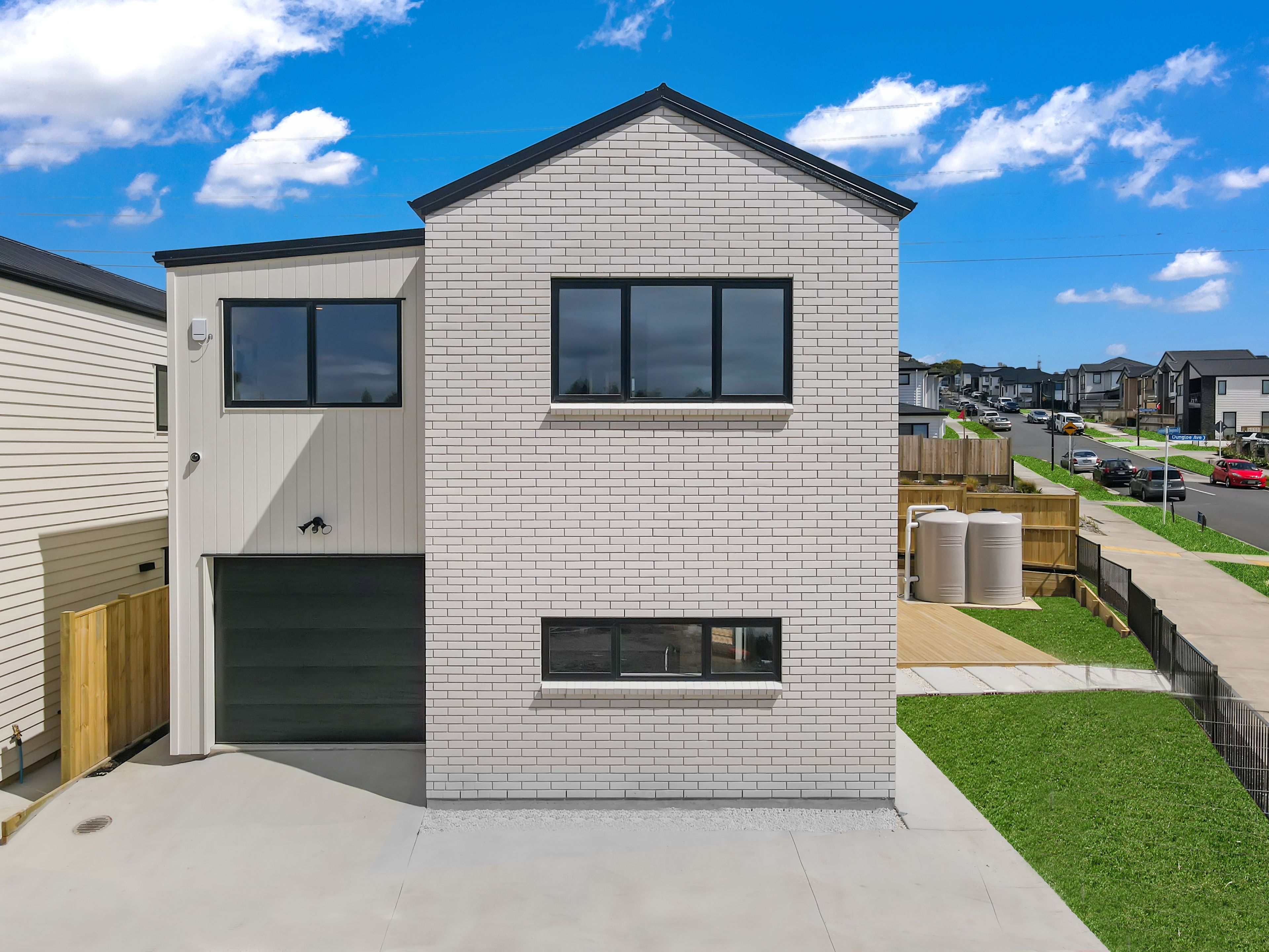 23 Tannaghmore Drive, Flat Bush, Manukau City