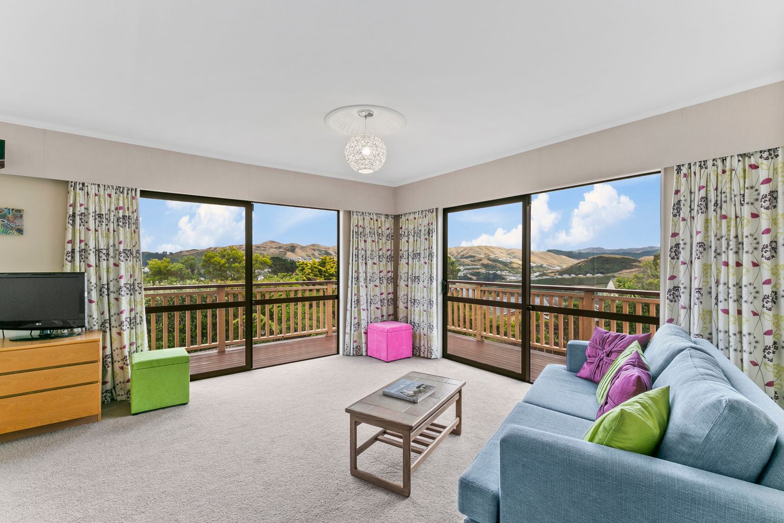 8 Montserrat Place, Grenada Village, Wellington City