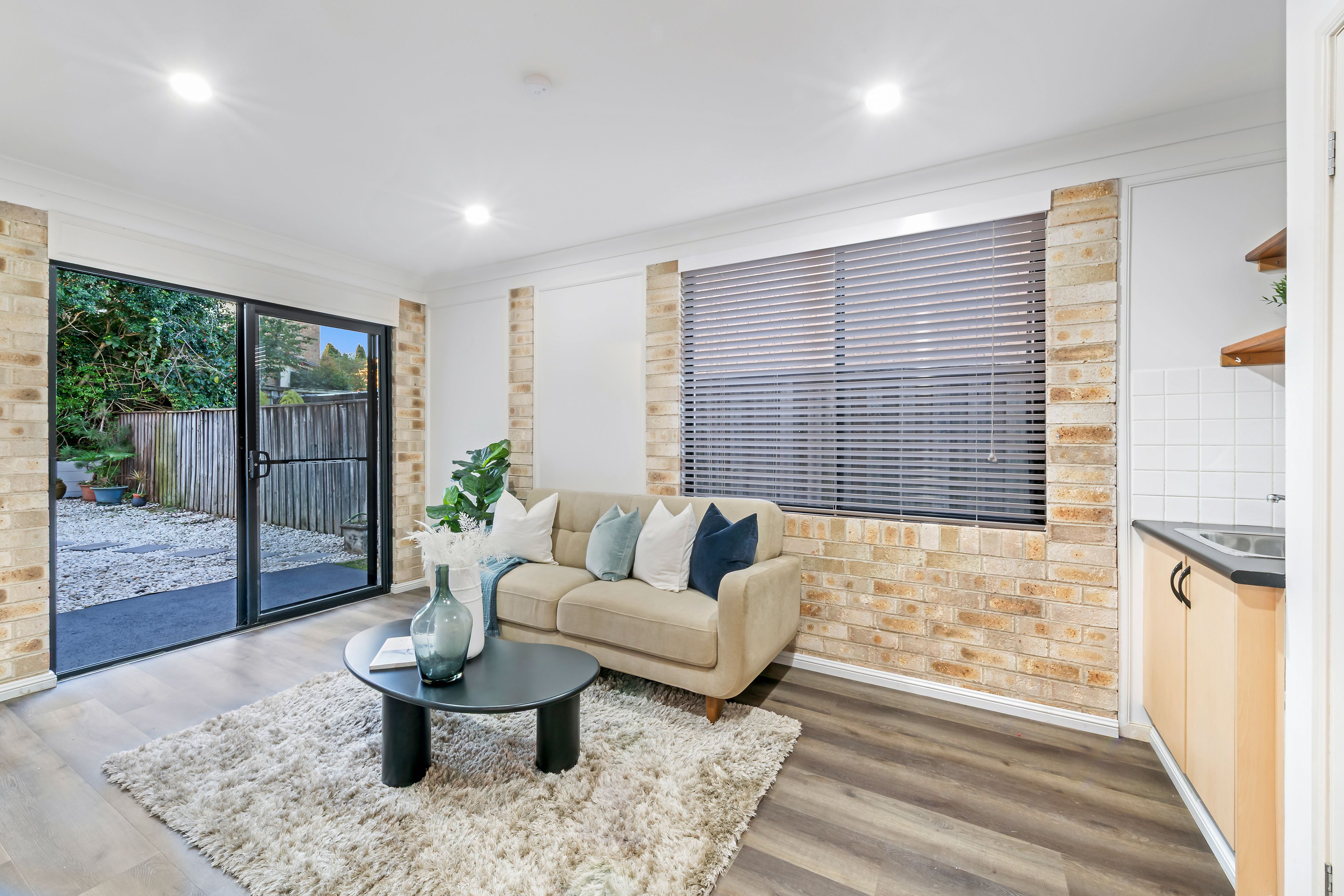80 Rosebery Road — photo 9 of 16