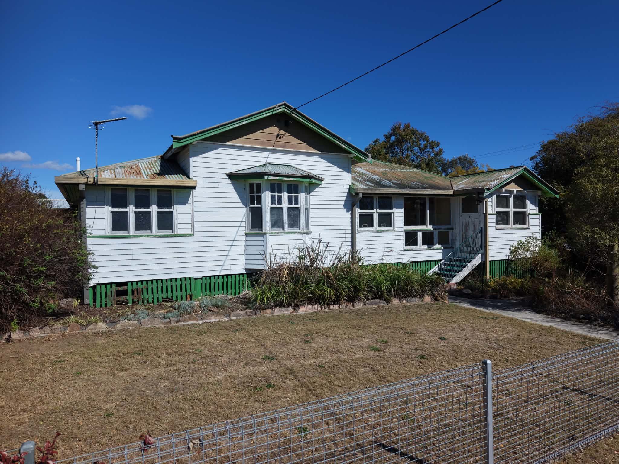 9 Albert Street — photo from Ray White Rural Crows Nest