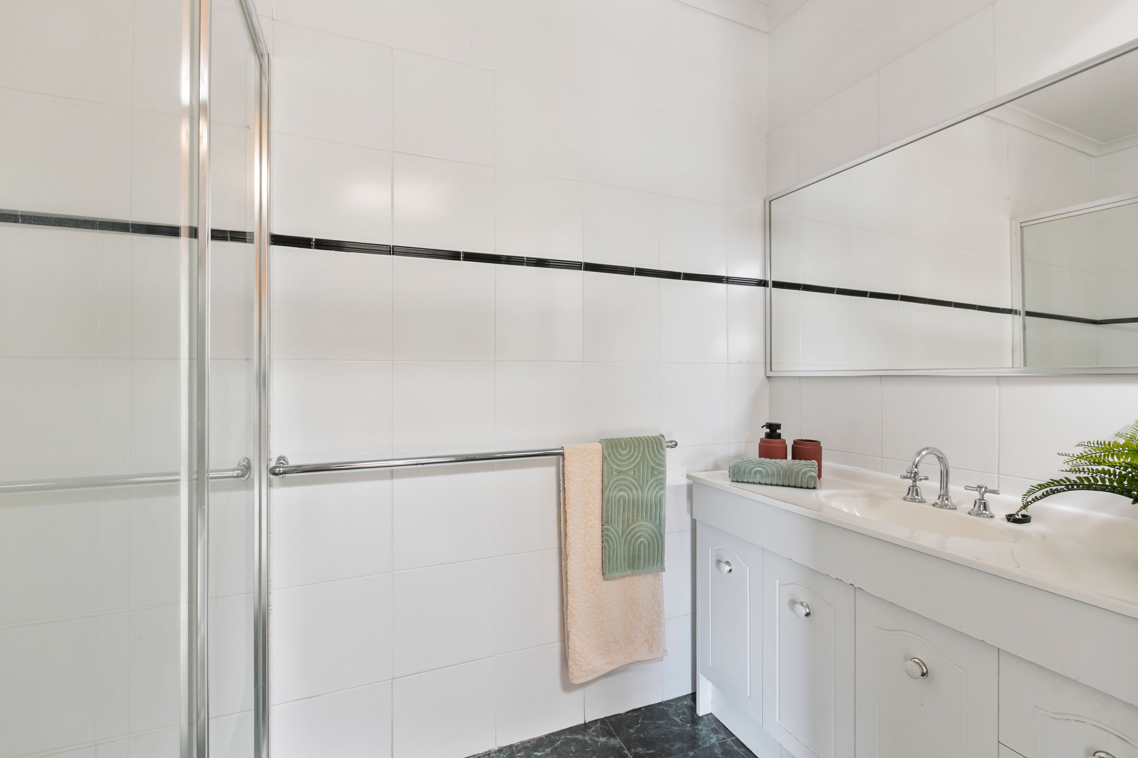 6 Gladstone Avenue — photo 13 of 20