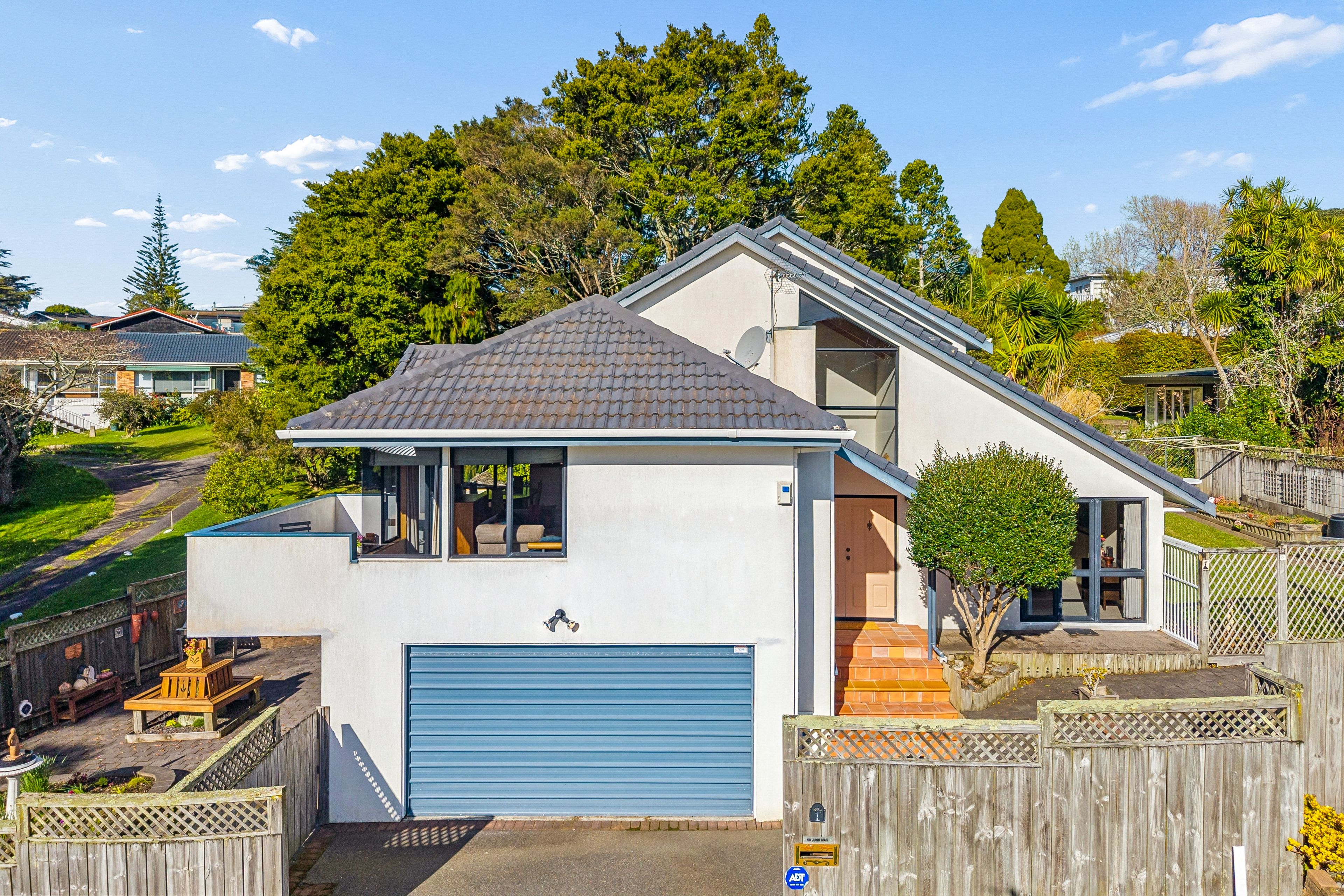 1 Havelle Avenue, Titirangi, Waitakere City