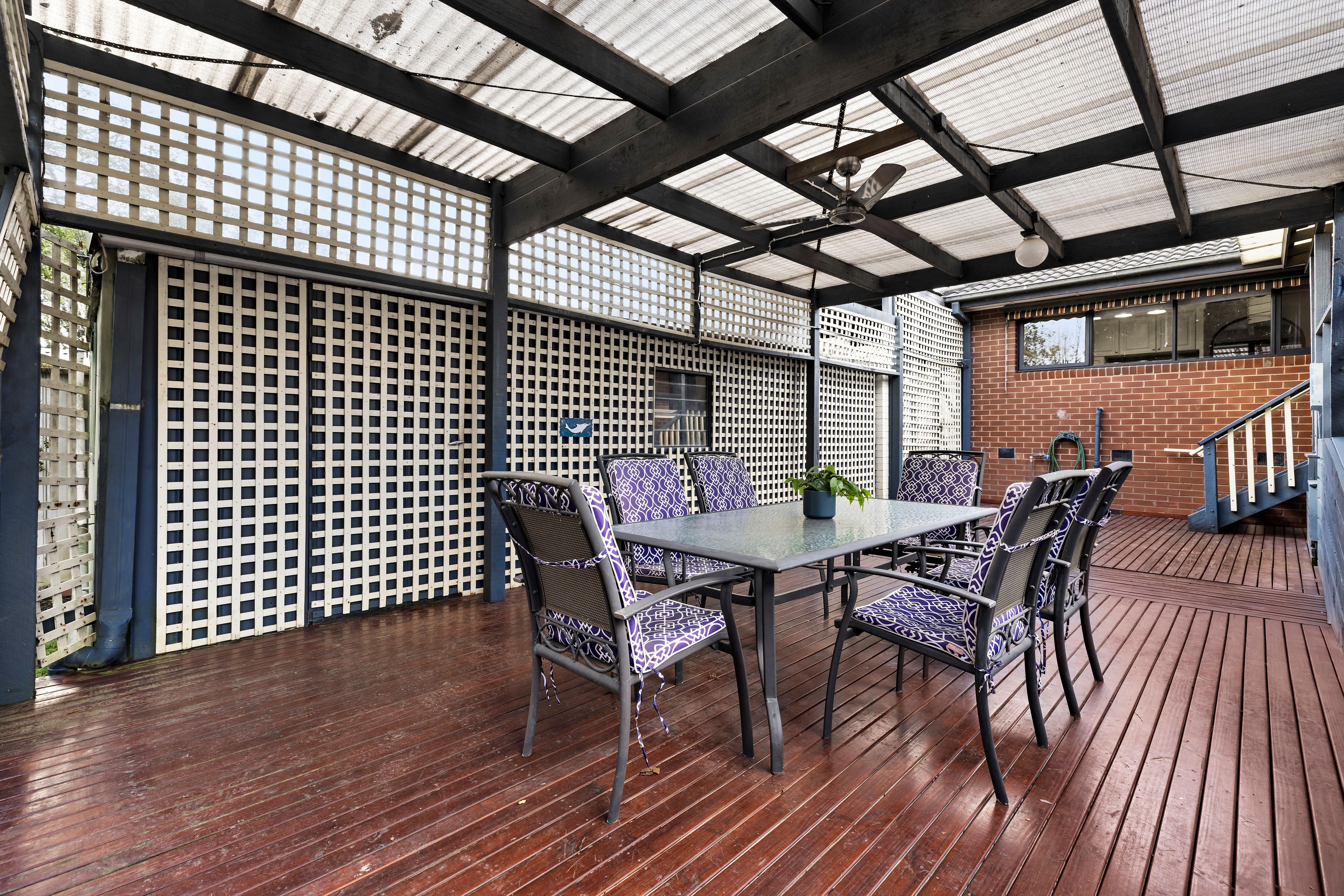 48 Stamford Crescent — photo 19 of 25