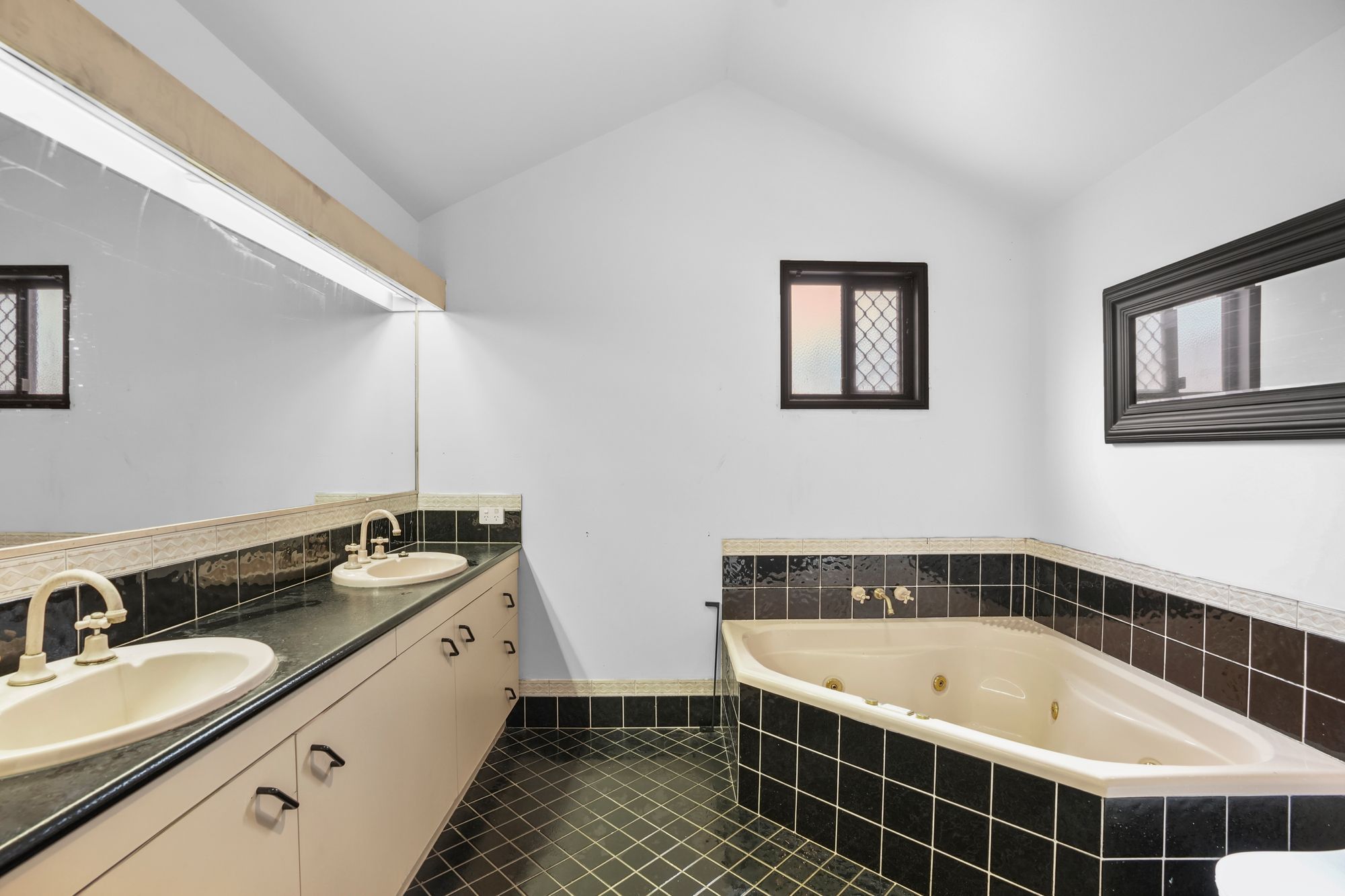 6 Hannant Street — photo 9 of 20