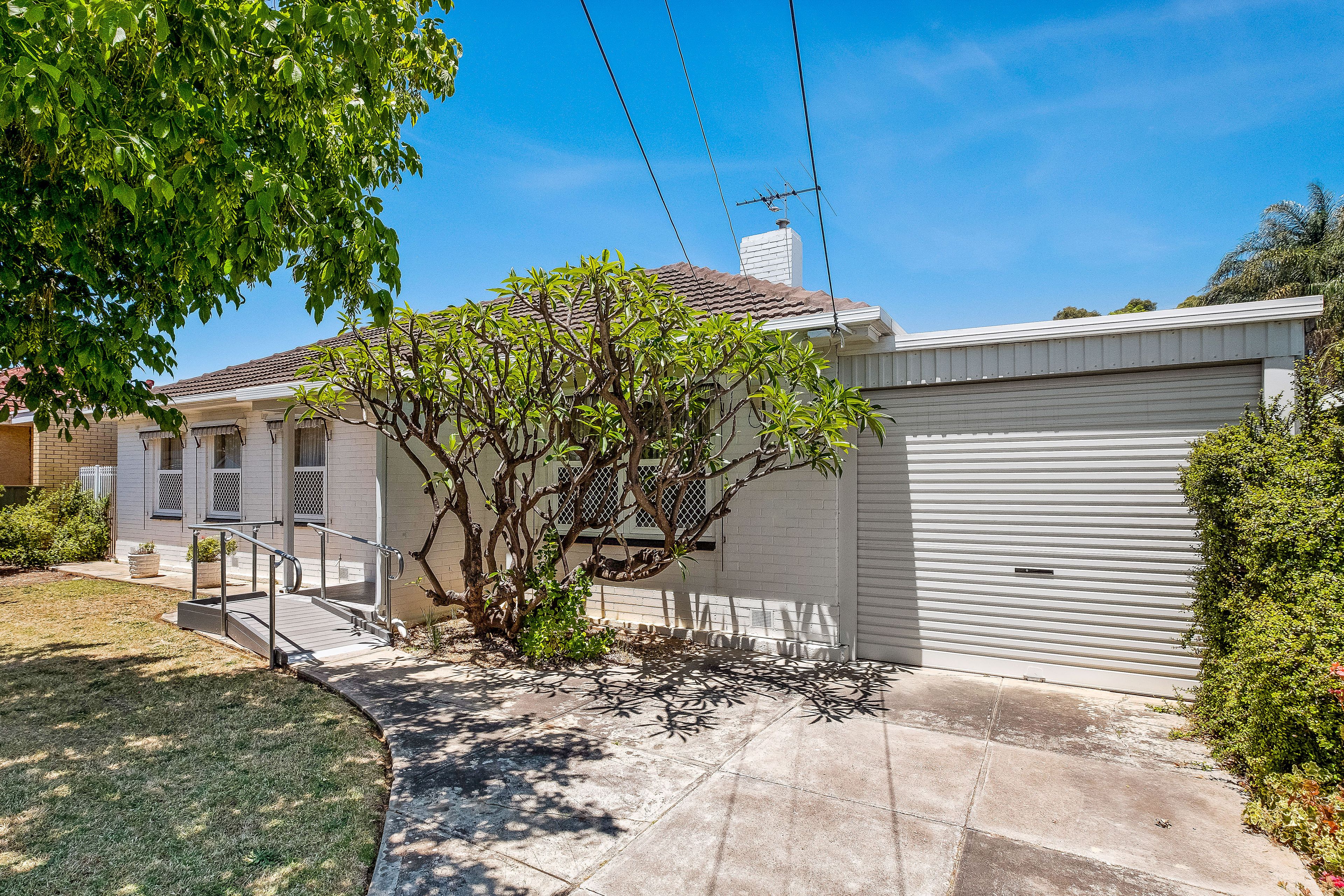 14 Masters Avenue, Oaklands Park, SA 5046