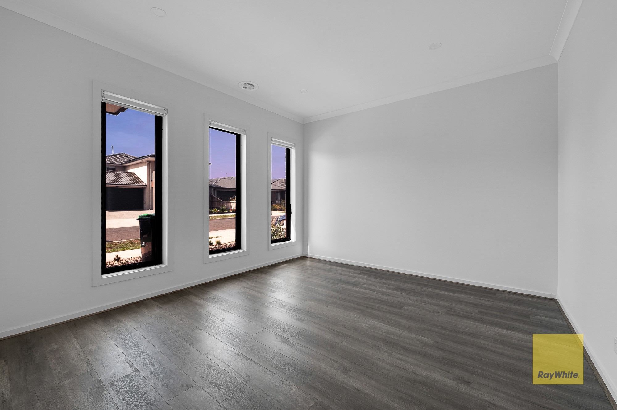 15 Trondheim Street, Rockbank, VIC 3335