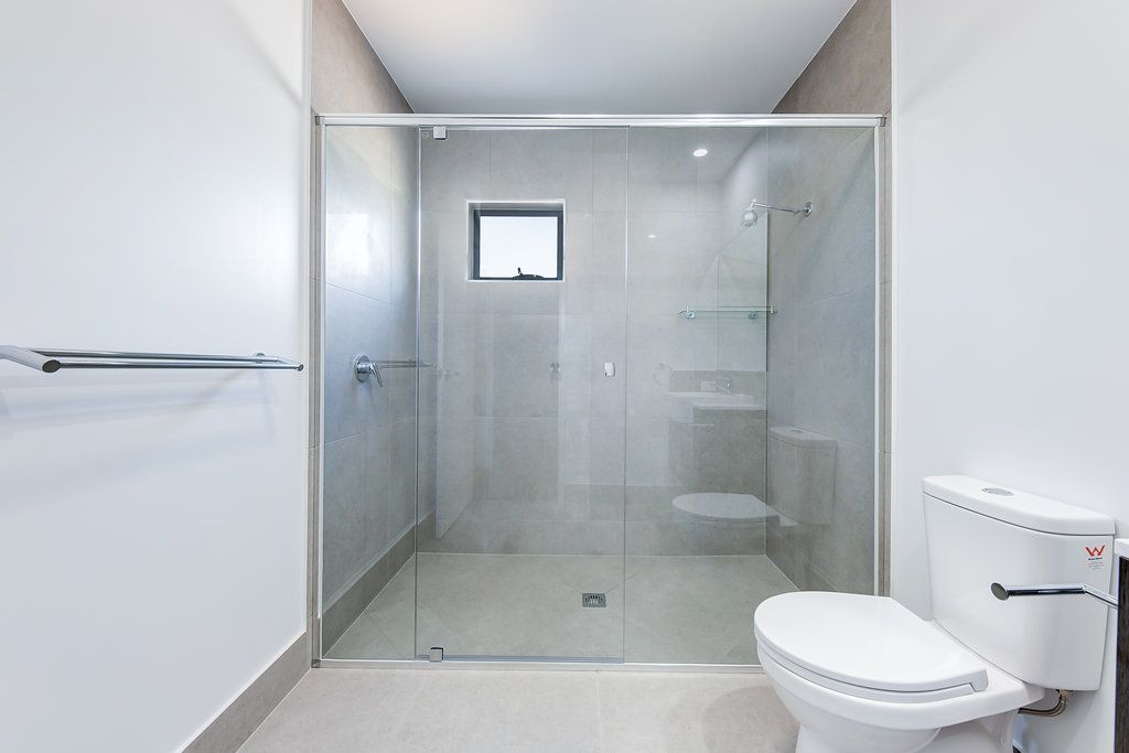 2/4 Lake Court, Maroochydore, QLD 4558