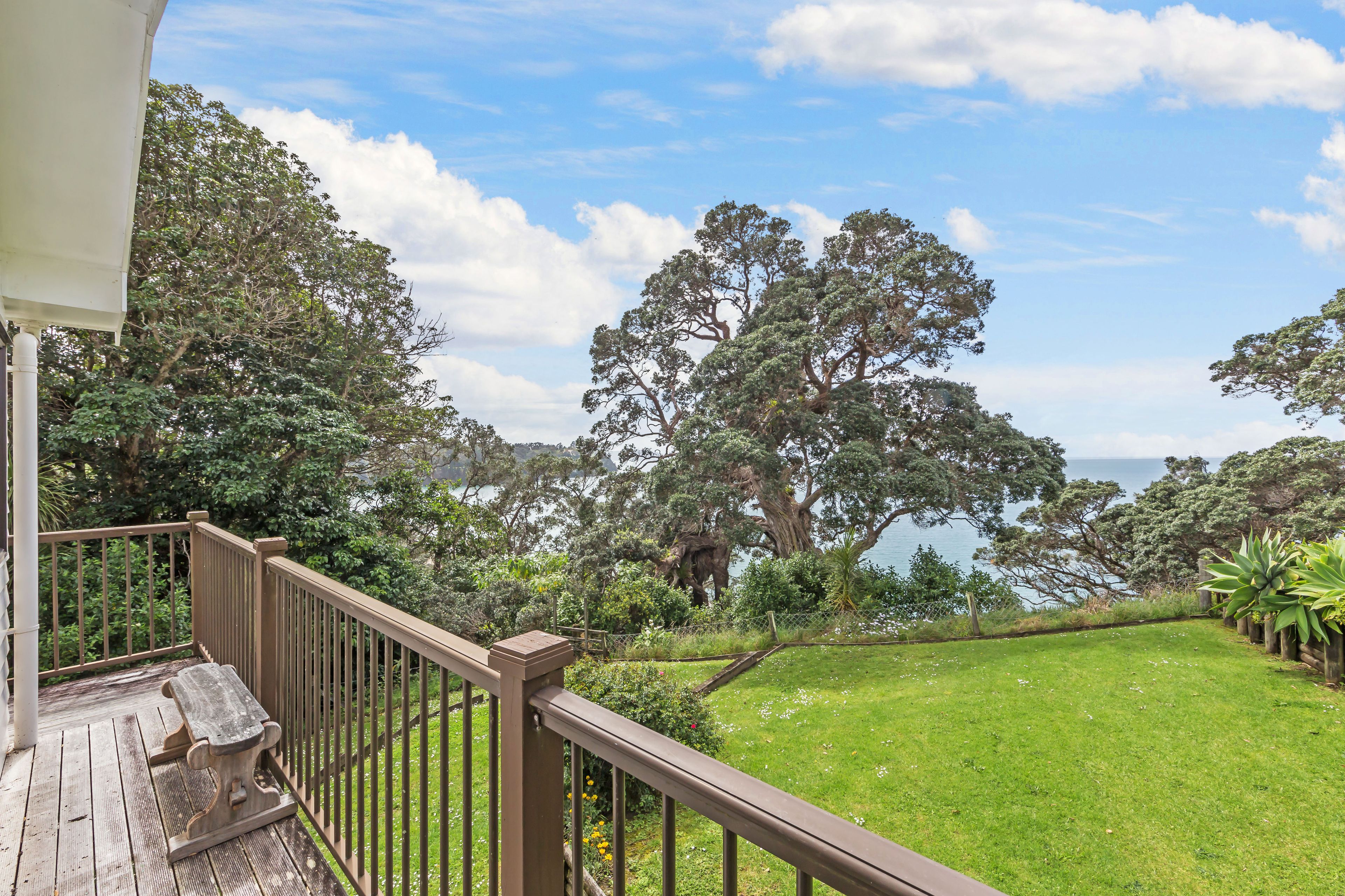27 Jackson Crescent, Martins Bay, Rodney