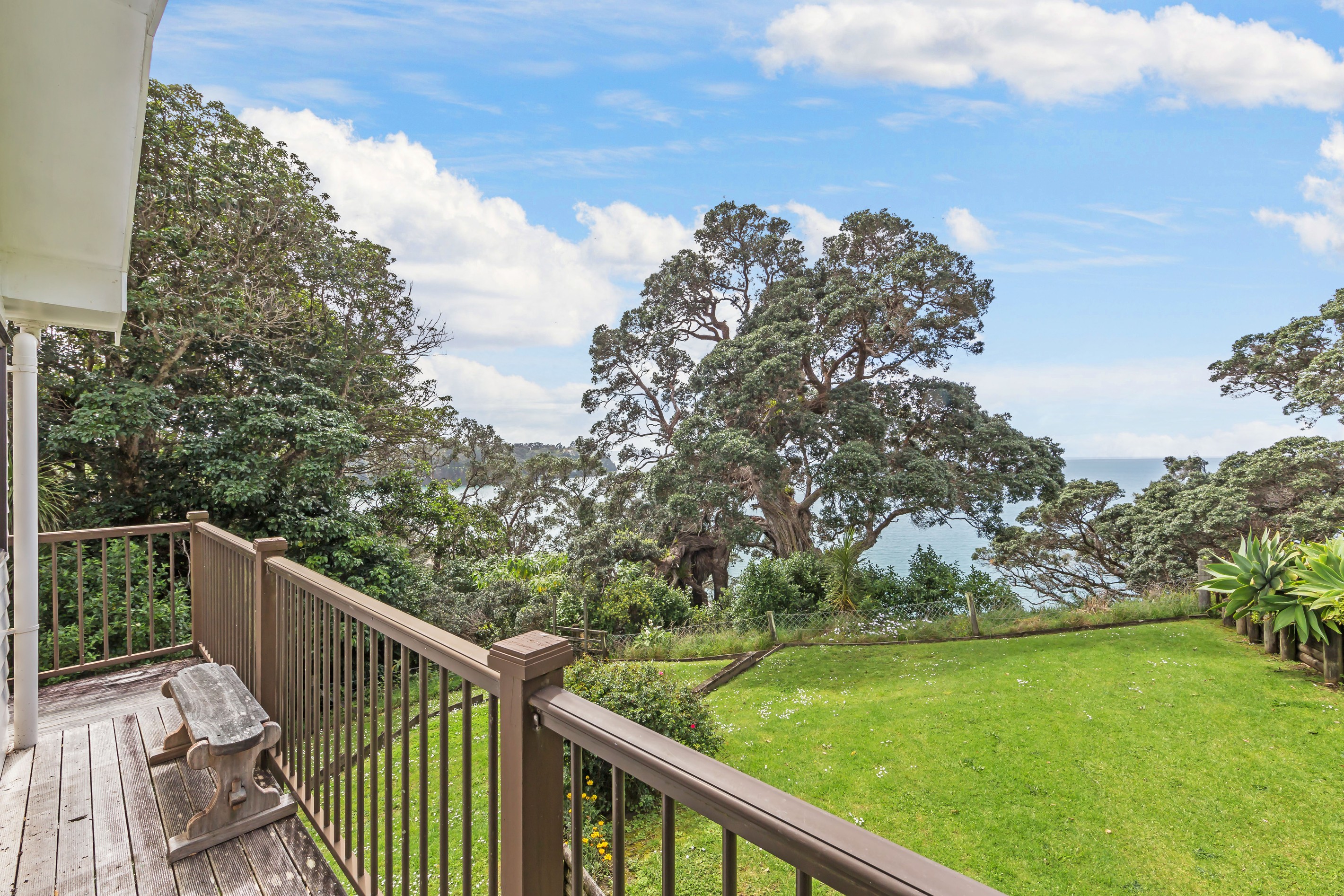 27 Jackson Crescent, Martins Bay, Rodney