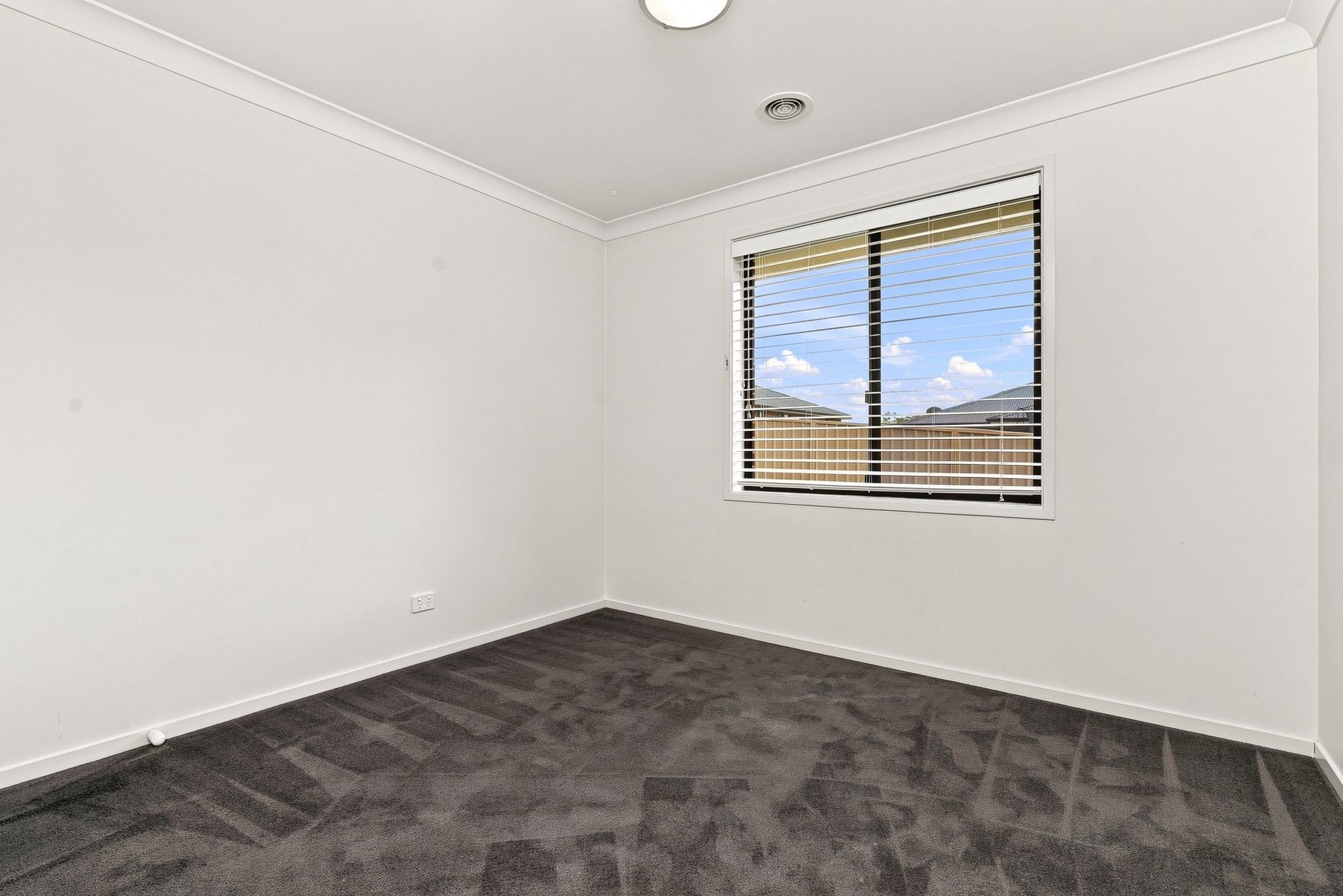 25 Dimboola Way — photo 14 of 20