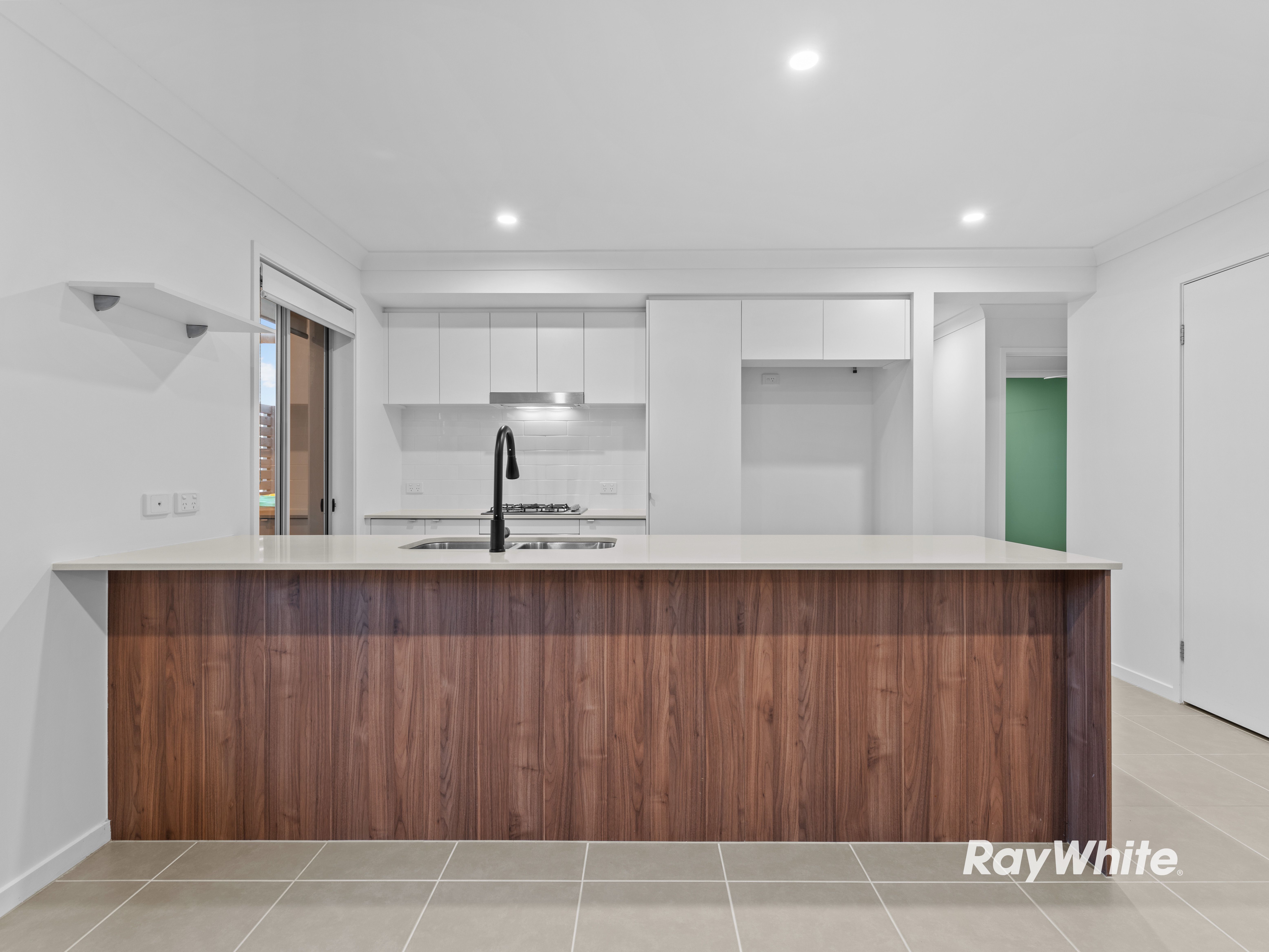 1 Franklin Avenue, Park Ridge, QLD 4125