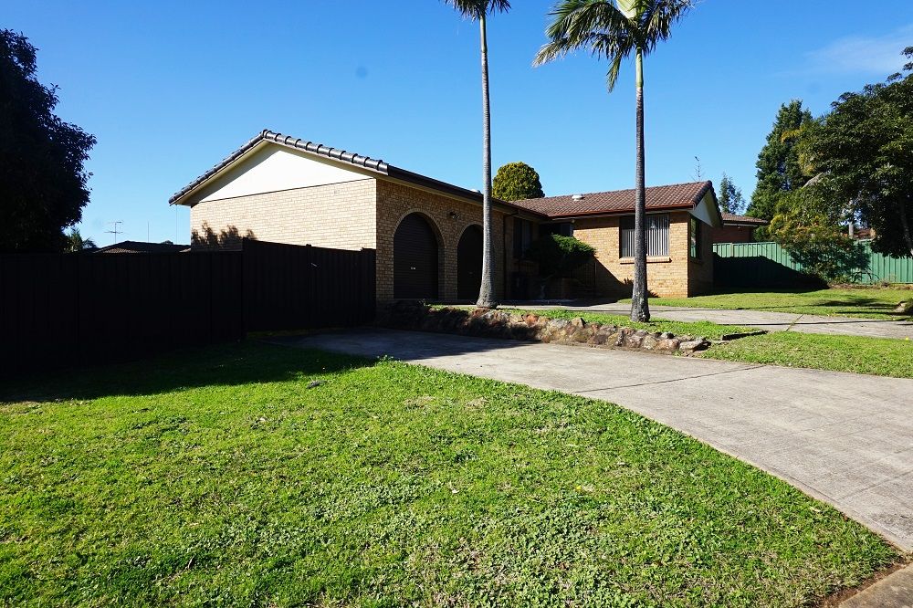 1 Scarus Place, Rosemeadow, NSW 2560