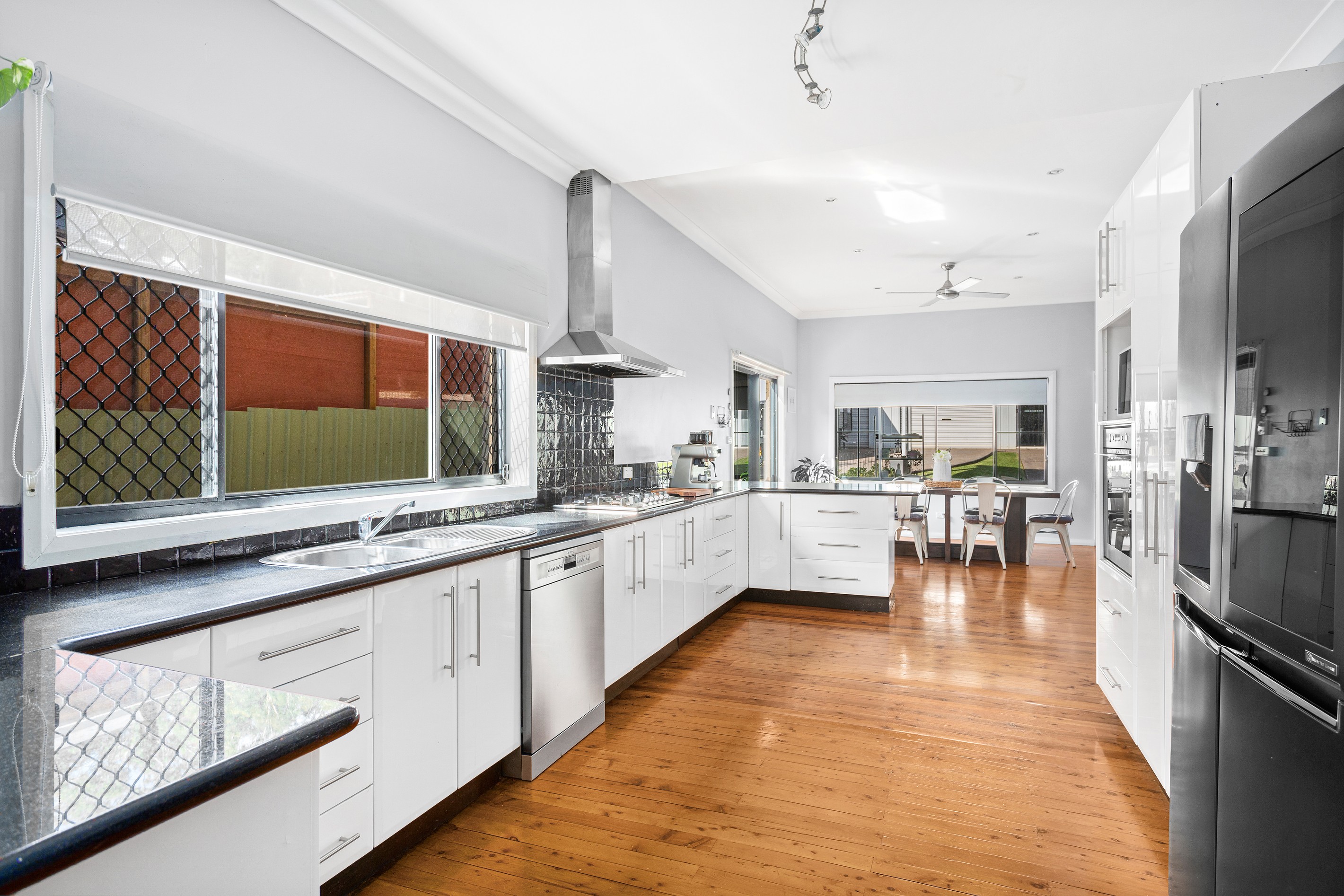 88 Lake Entrance Road, Oak Flats, NSW 2529