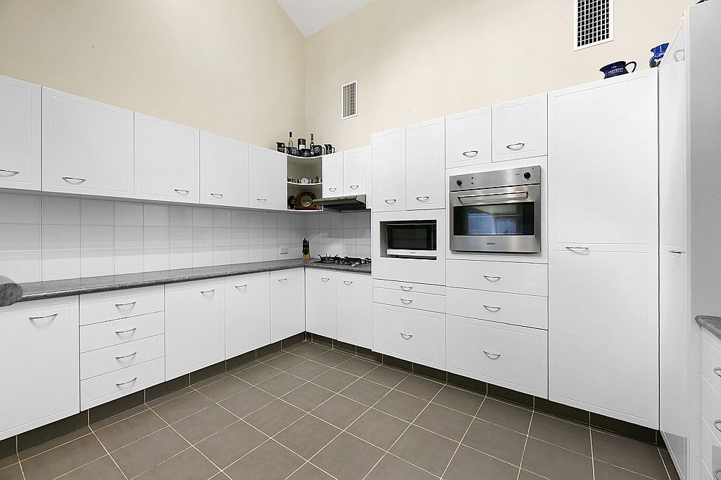 15 Princeville Court, Robina, QLD 4226