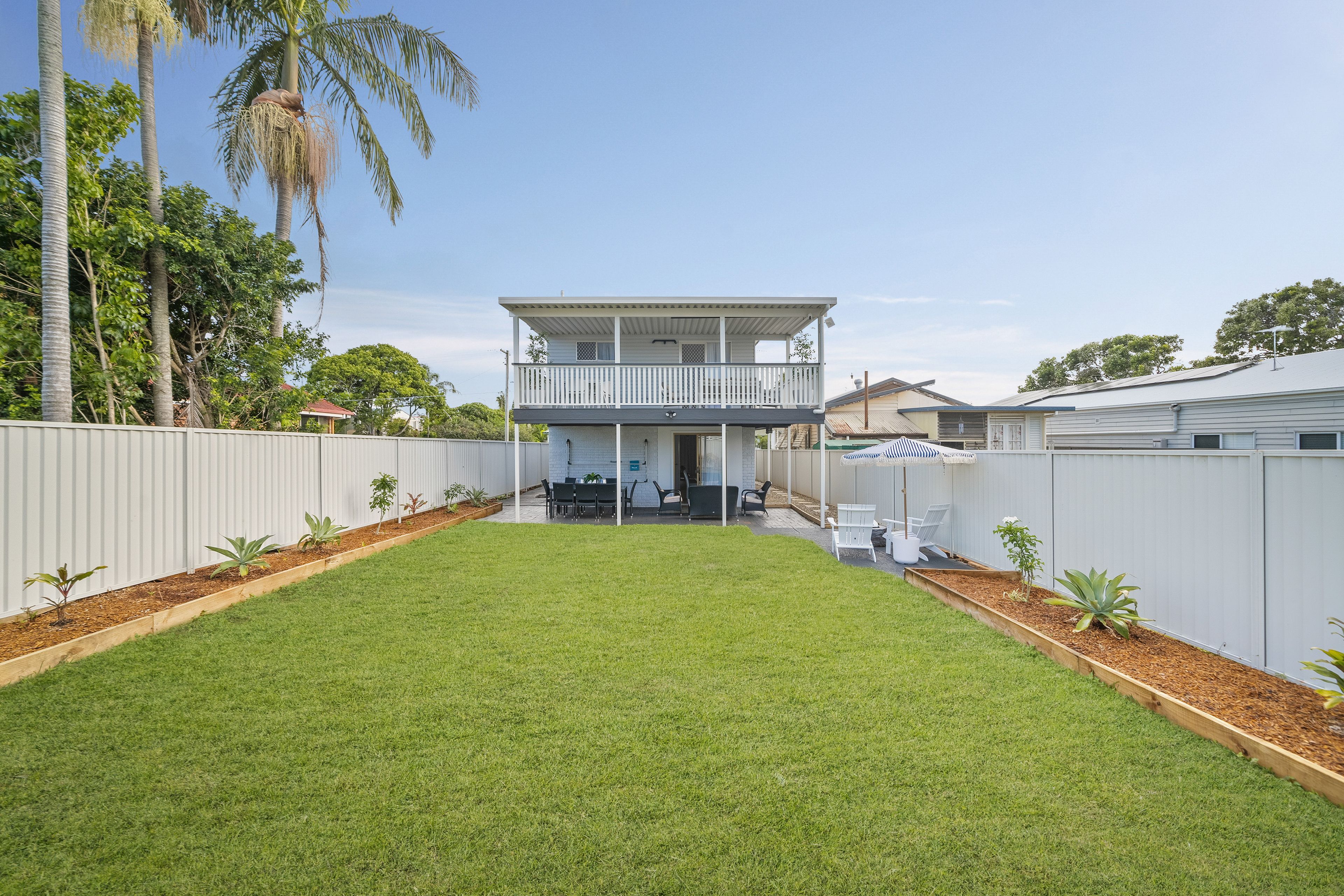31 James Street, Scarborough QLD 4020