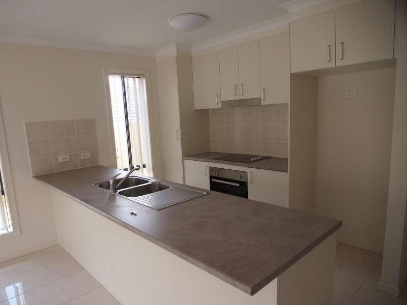 20 Mccarthy Crescent, Goodna, QLD 4300