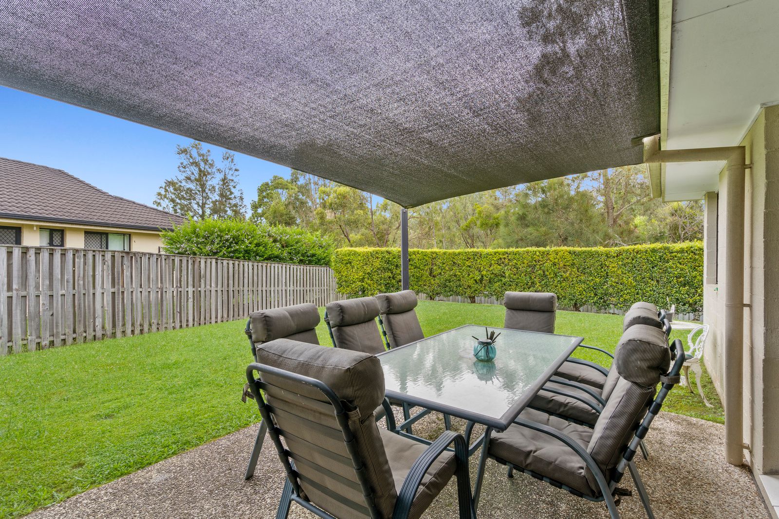 6 Angourie Crescent, Pacific Pines, QLD 4211
