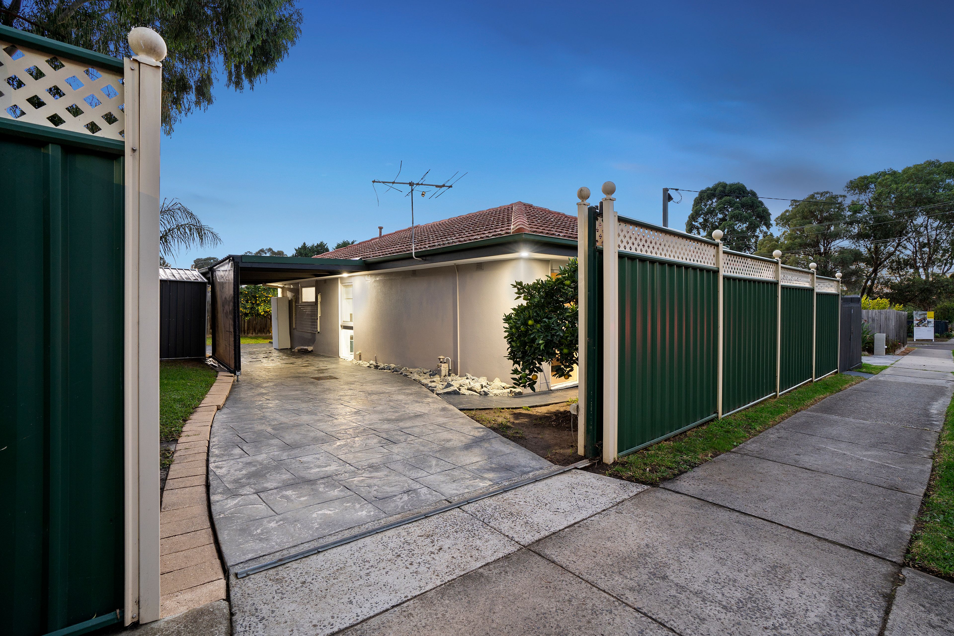 30 Deschamp Crescent, Rowville, VIC 3178