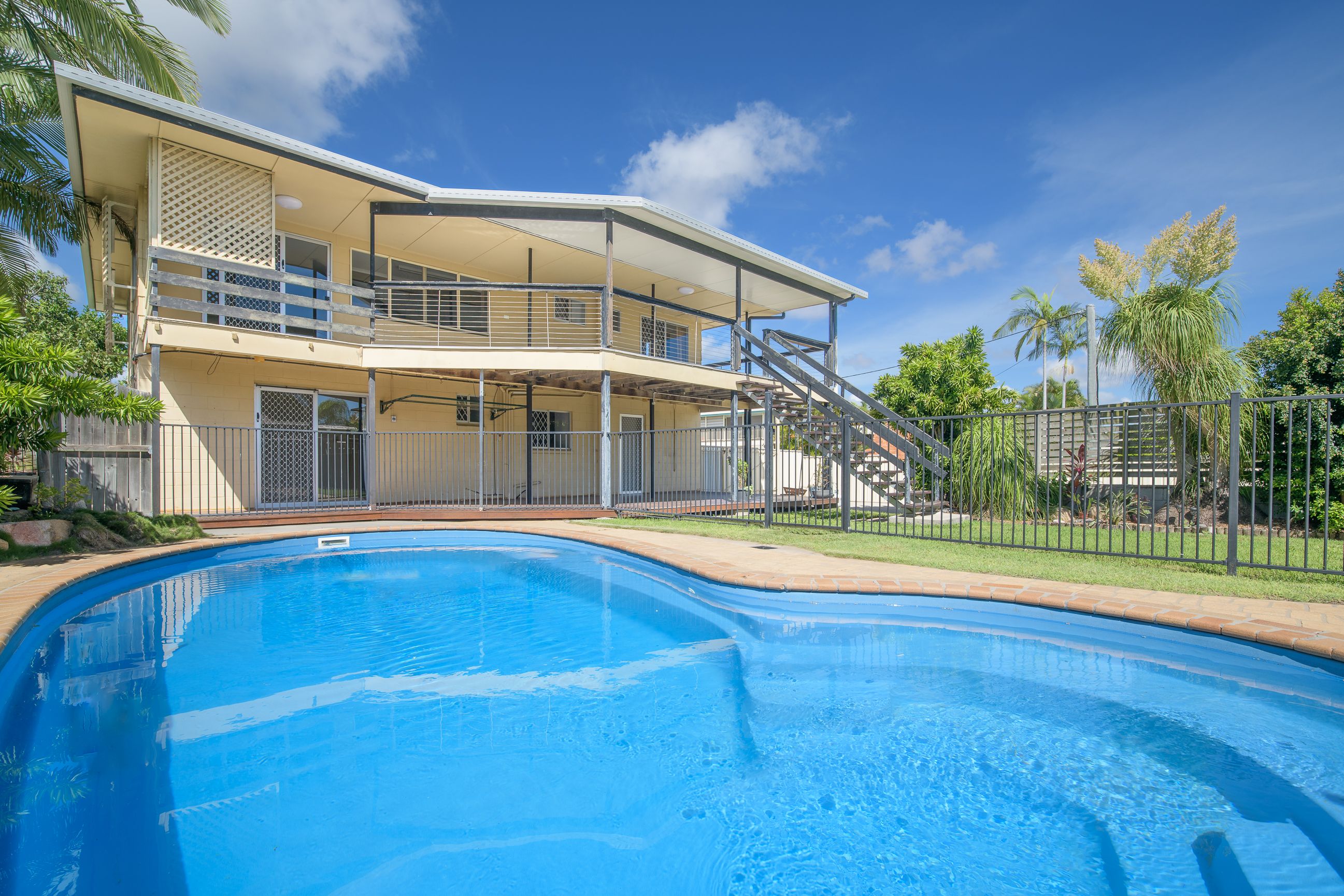 54 Booth Avenue, Tannum Sands, QLD 4680