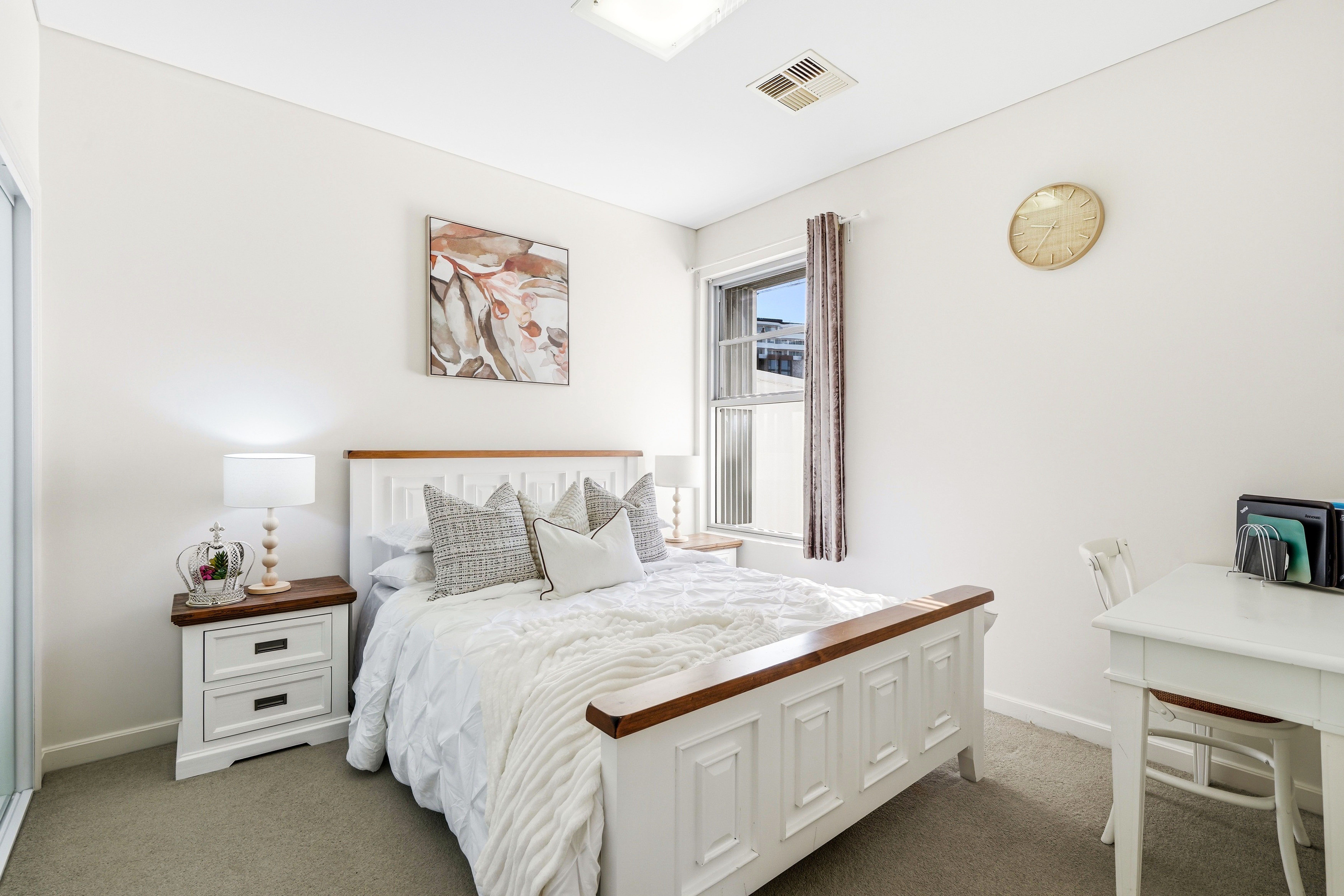 68 Central Park Avenue — photo 10 of 16