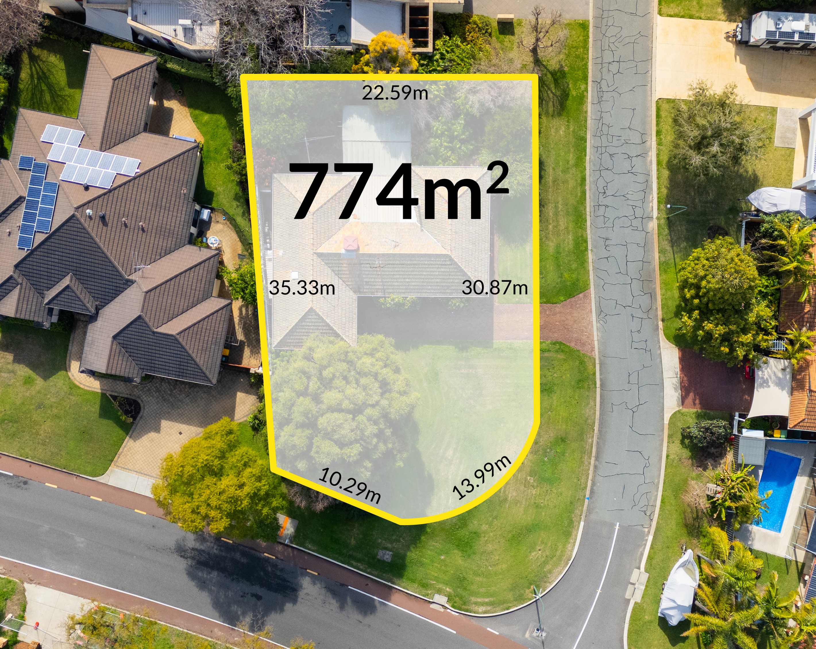 12 Unwin Crescent, Salter Point, WA 6152