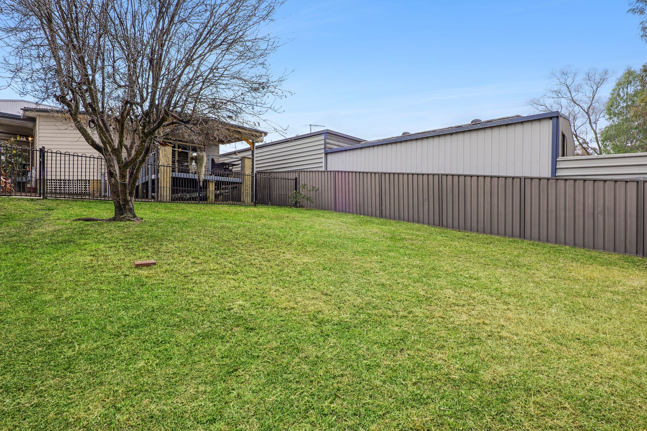 10 Carmen Place — photo 4 of 12