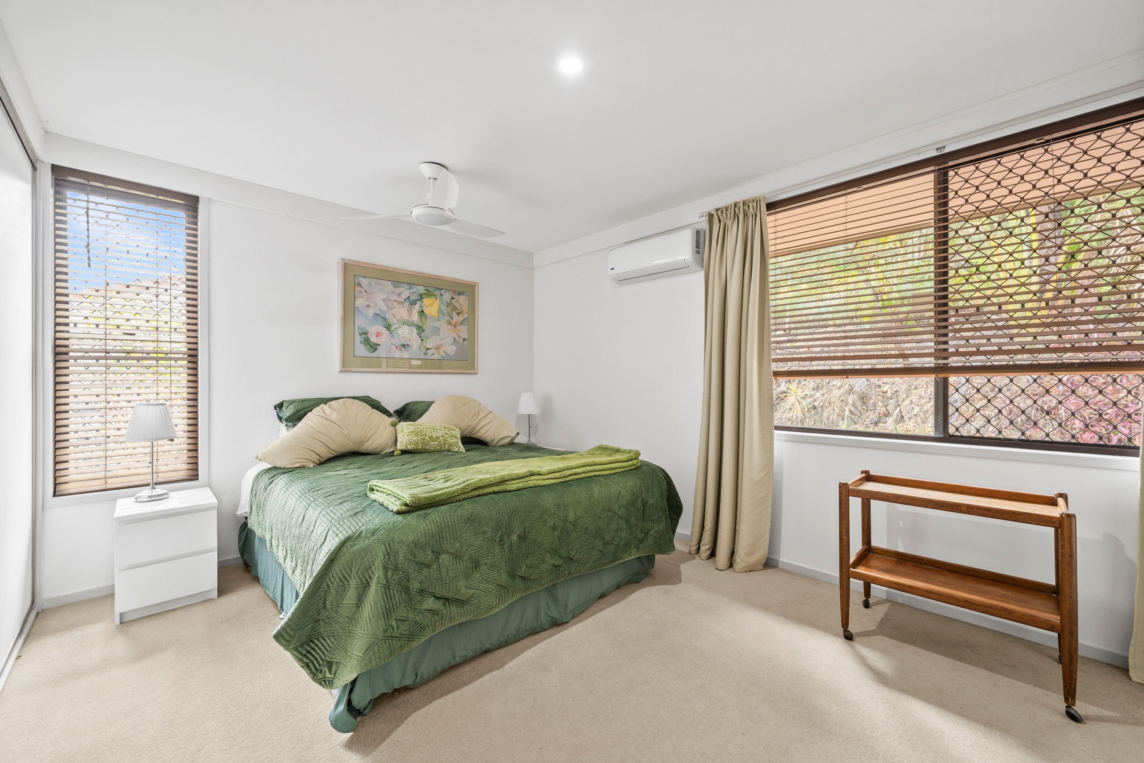 41 Helensvale Road — photo 16 of 30