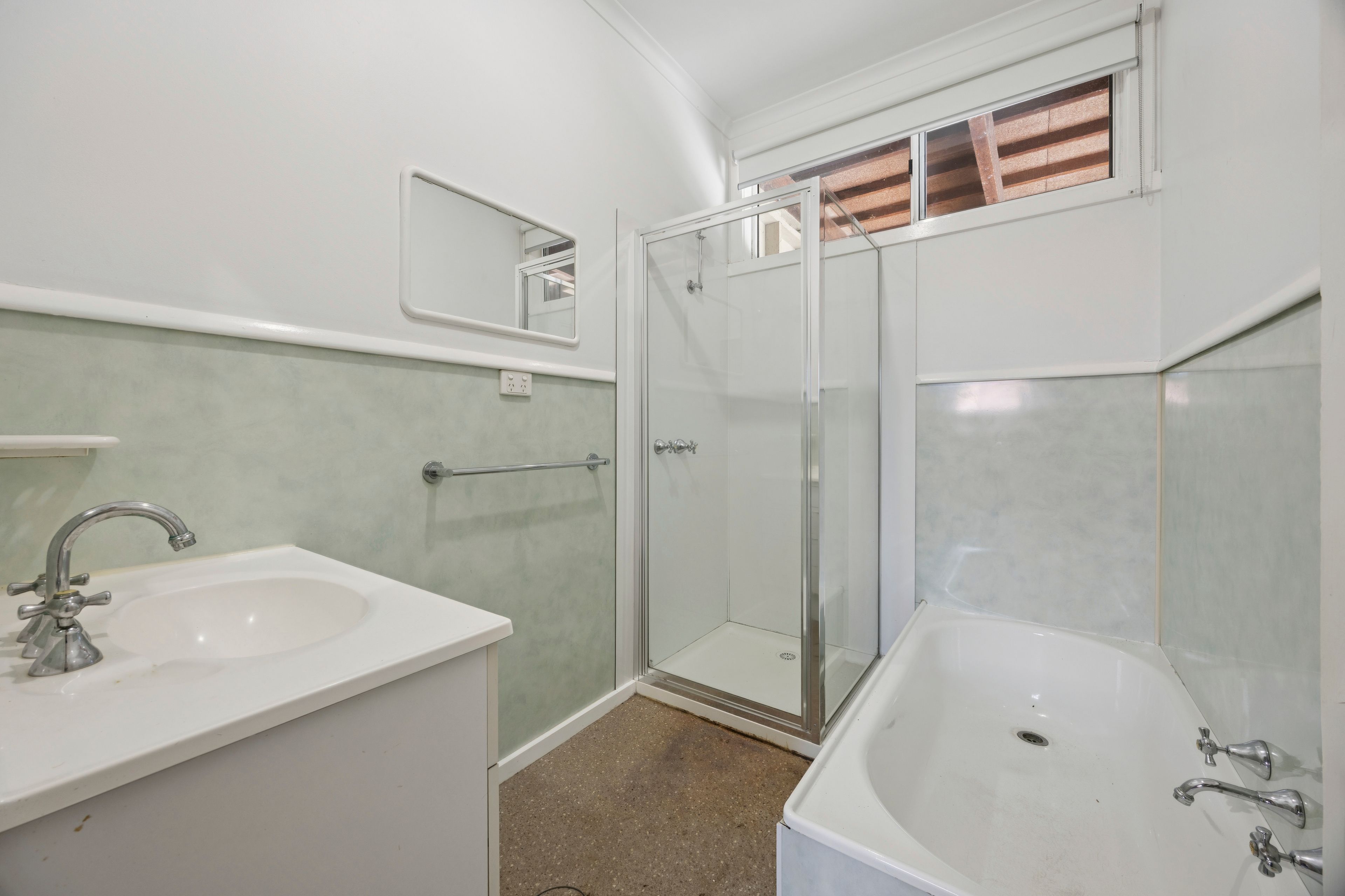 24 Ower Street — photo 8 of 13