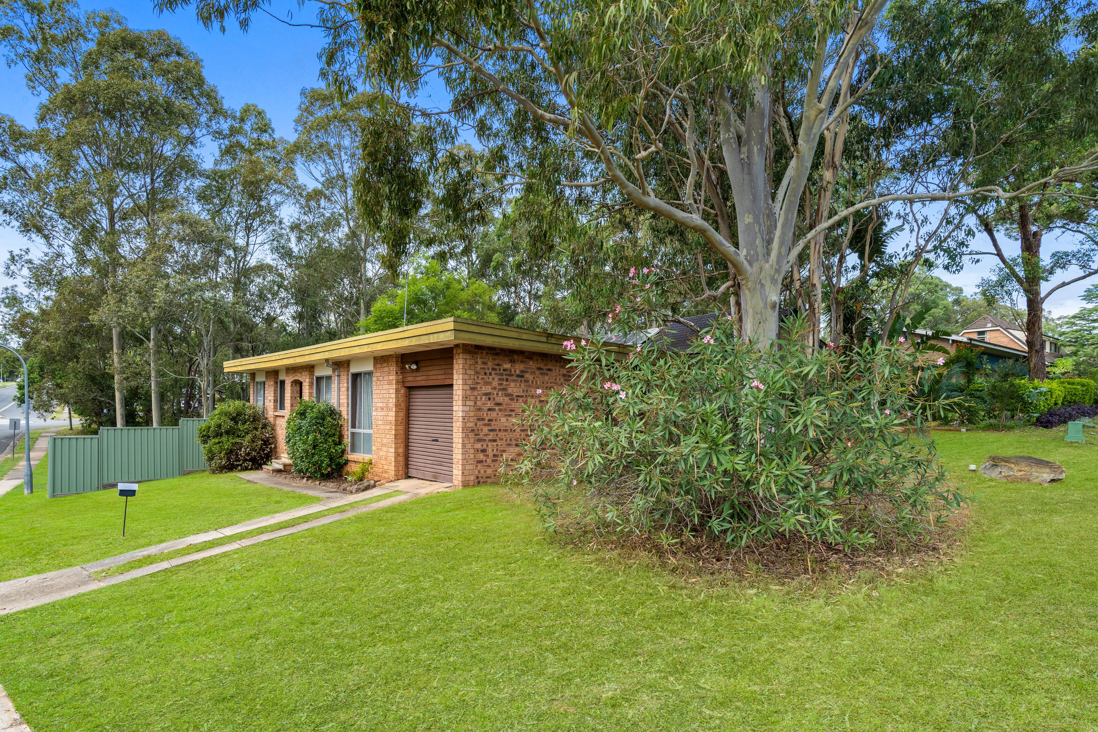 2 Greenoaks Avenue, Bradbury, NSW 2560