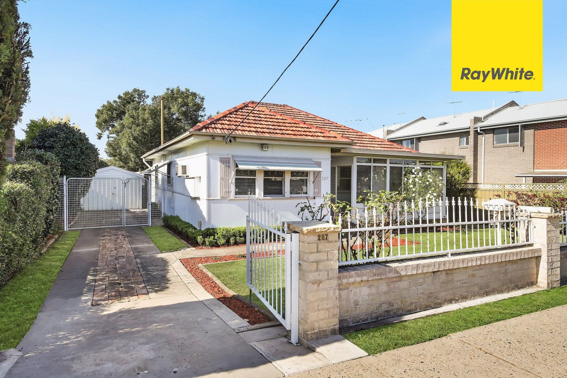 22 Clyde Street